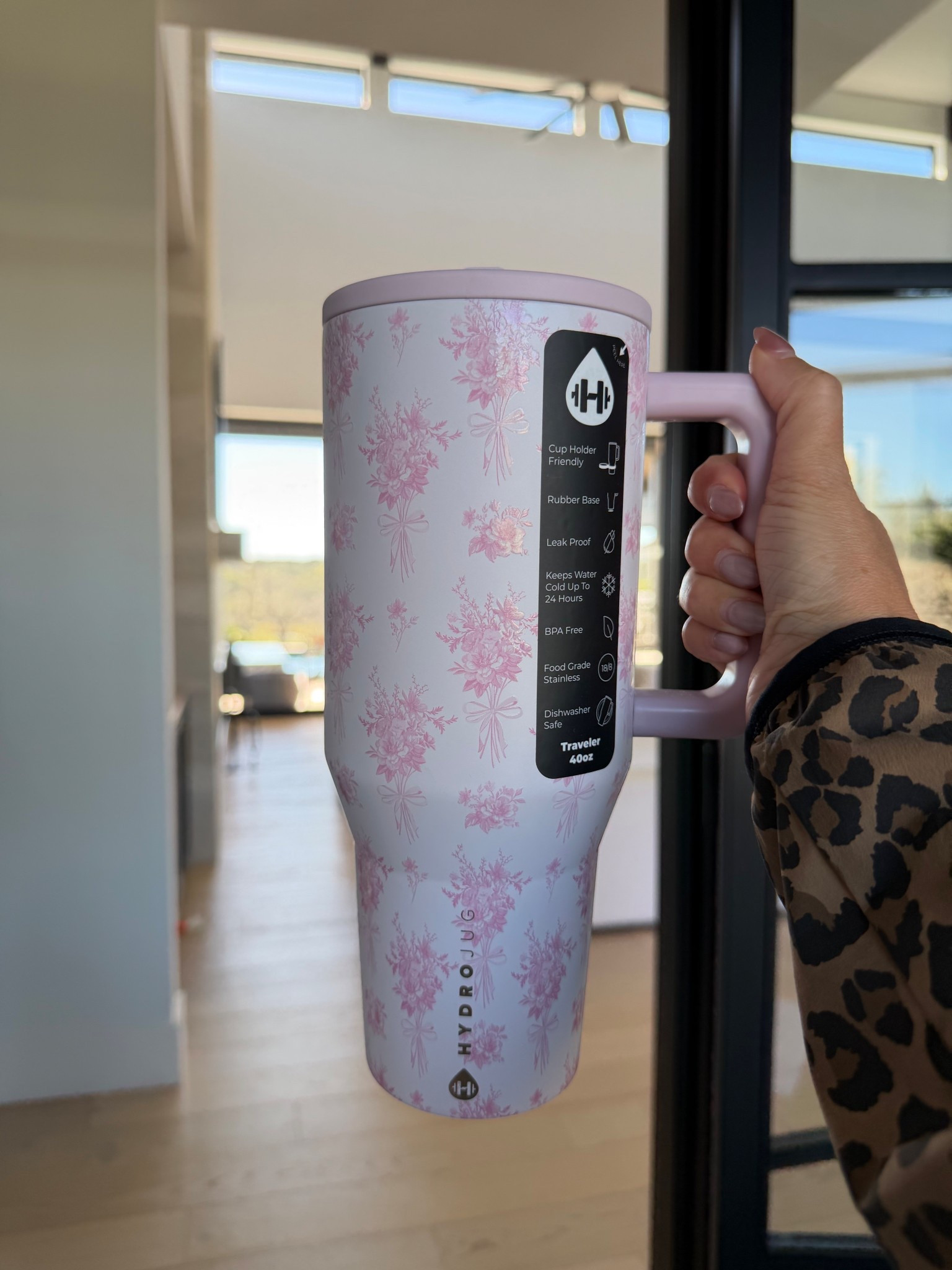 New Hydrojug floral collection 🌺 🌸 use code ASHLEE