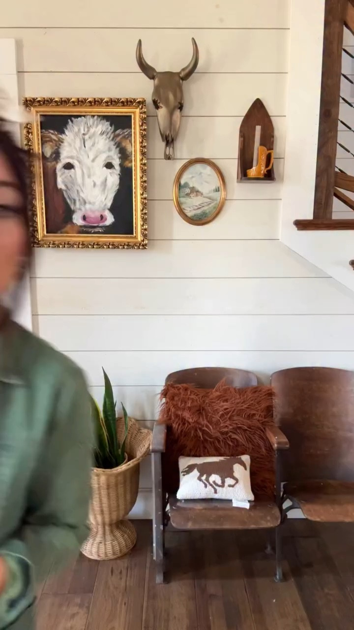 Sundays, Design & Devotion No. 10 🤍
My rule: 5 thrifted or antique pieces per room.

Life is dull without a story.. and when everything is brand new, it can start to feel like a reflection of someone else.
You deserve a home that reflects you and your story… a life that’s been redeemed.

And honestly, I think that’s a picture of the Gospel too. Jesus doesn’t only choose polished people with perfect stories. He meets us in the messy, the worn, the overlooked parts… and He makes it meaningful. He takes what’s been through something and gives it purpose again. 🤍

2 Corinthians 5:17 
This means that anyone who belongs to Christ has become a new person. The old life is gone; a new life has begun!

#sundayinspo #thriftedhome #cozycorners #thriftfinds