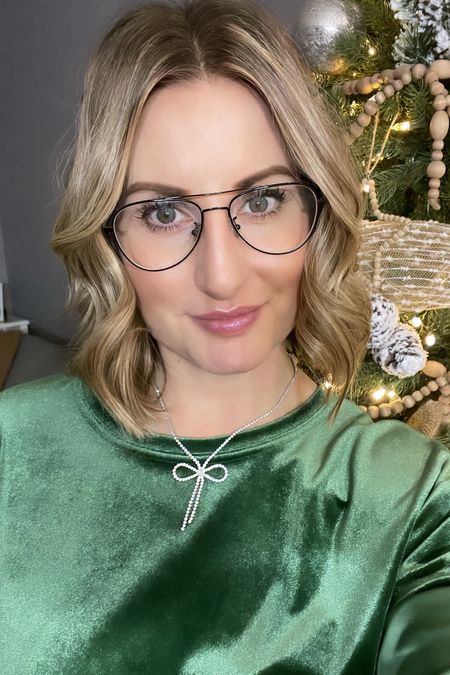 And wrap it with a bow 🎀 

This necklace is perfect for the holidays and beyond! It is so affordable and ships super fast! Get yours for your NYE outfit!

 

#LTKfindsunder50 #LTKGiftGuide #LTKHoliday
