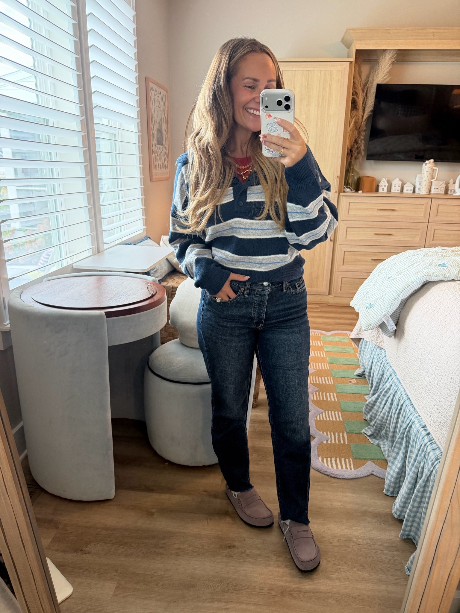 First real sweater weather day in Lewes and I reached for the same thing I always do: stripes, dark denim, and shoes I can actually walk in 🌊 The red tee peeking out is my small act of rebellion. Everything's linked in my LTK 🤍

#LTKdayinmylife #LTKgrwm #LTKootd
