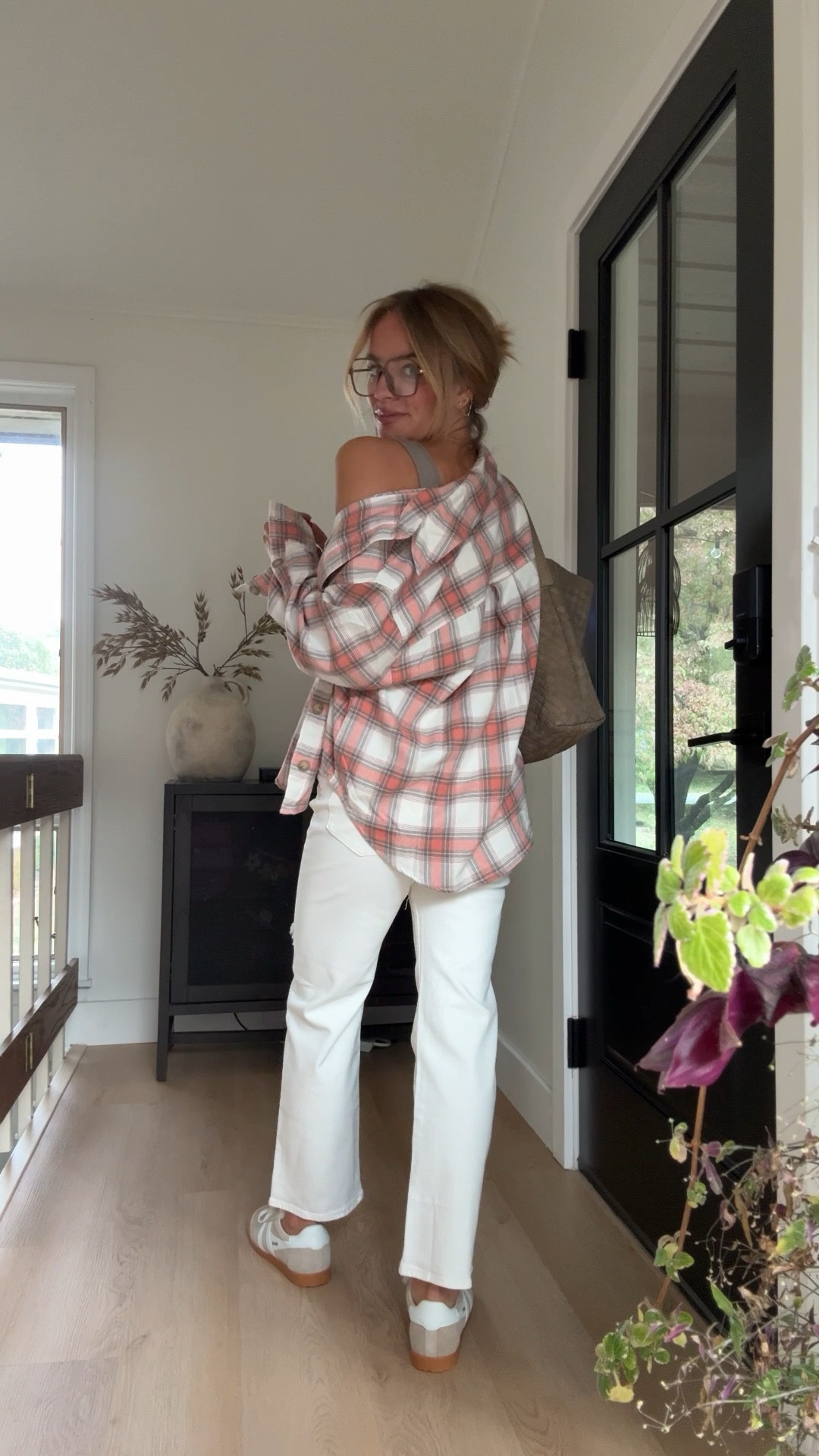 I love this plaid top. It’s so soft 👌🏽

I’m wearing a small. 

My jeans are older from @madewell so I linked similar. 

#LTKOver40 #LTKStyleTip