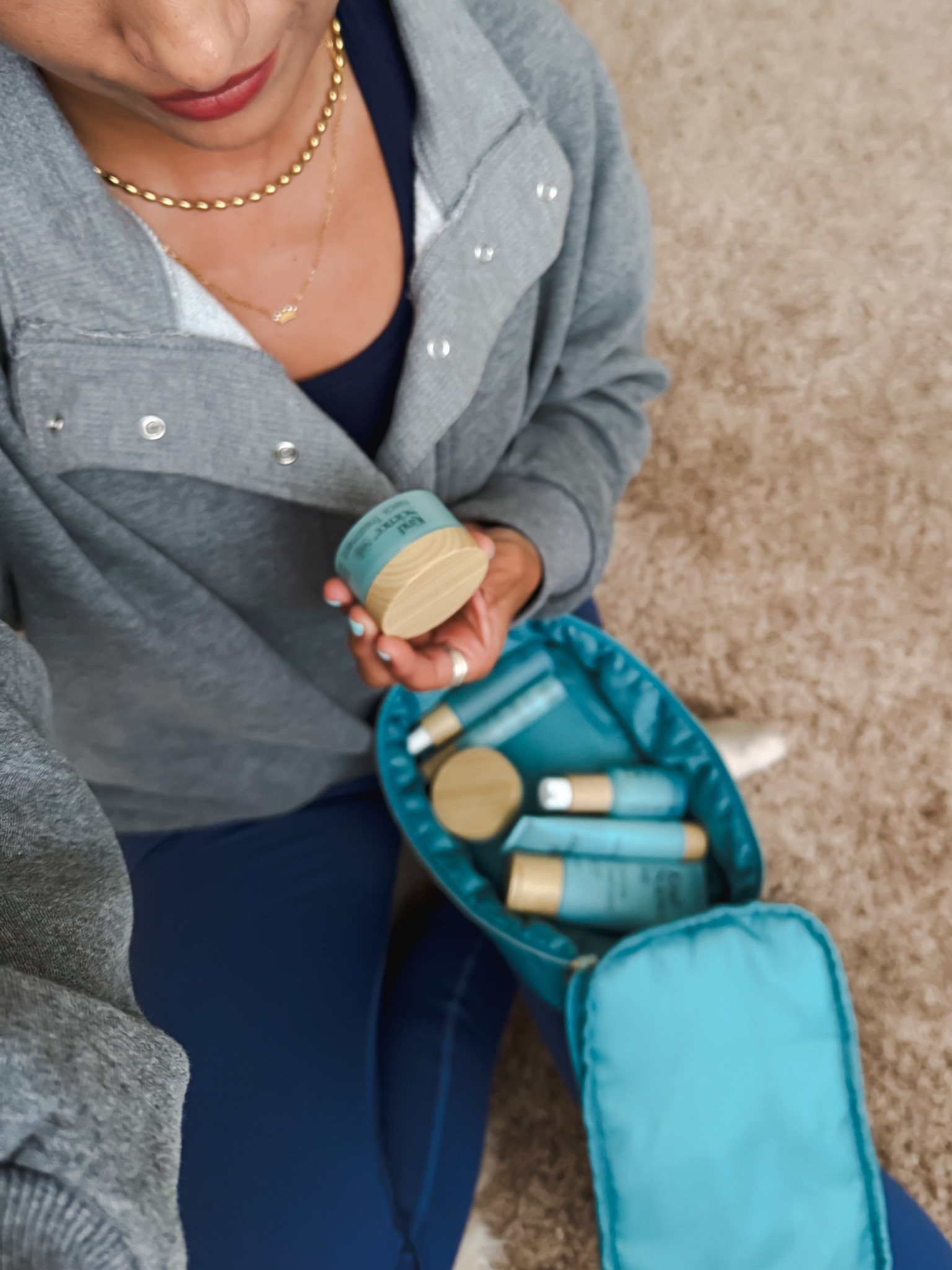 Sharing my current skincare routine featuring Kind Science ✨ A science-backed, age-positive brand that focuses on gentle yet effective formulas to support your skin at every stage. I’ve been loving how hydrated, smooth, and balanced my skin feels—without using harsh actives. Perfect for everyday glow and long-term skin health 🤍 #LTKbeauty #LTKskincare

Kind Science skincare, age-positive skincare, gentle anti-aging, hydrating skincare routine, skincare for fine lines, clean beauty routine, everyday skincare essentials, glowing skin routine, dermatologist-tested skincare, sensitive skin friendly, skincare over 30, simple skincare routine, beauty must-haves, healthy skin barrier, moisturized glowing skin

#kindscience #skincareroutine #glowingskin #antiagingskincare #cleanbeauty #beautyfinds #hydratedskin #skincareobsessed #momskincare #everydayroutine

#LTKOver40 #LTKselfcare #LTKBeauty