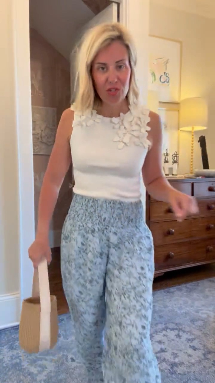 This not so basic tank is stunning! You are going to pair this with everything! 
Tank - small
Pants - xs
Shoe - 8

*Use code CATHERINE20 3/6-3/9 to save 20% when you spend $100+

#LTKootd #LTKSeasonal #LTKdayinmylife