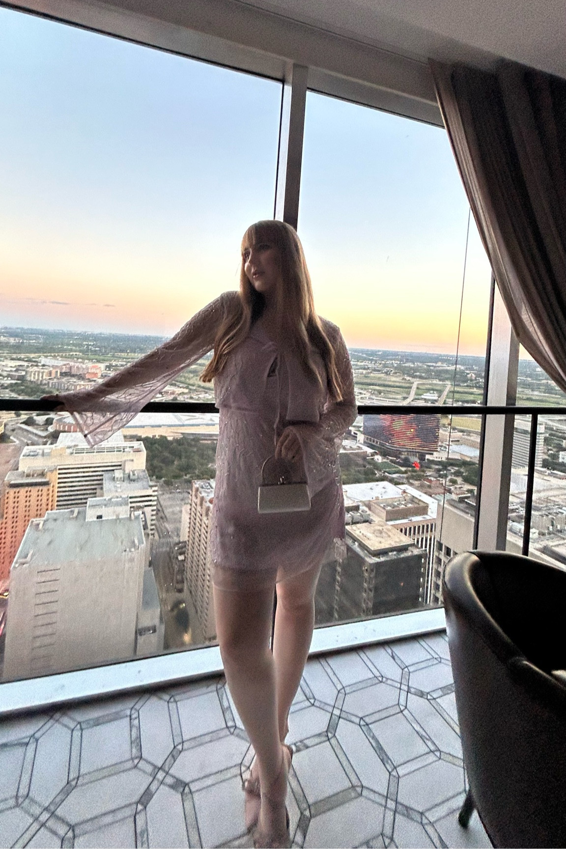 Vestido que usei em Dallas no tema frost glam, compus com o casaquinho ✨

#LTKbrasil #LTKpromo #LTKdicadeestilo