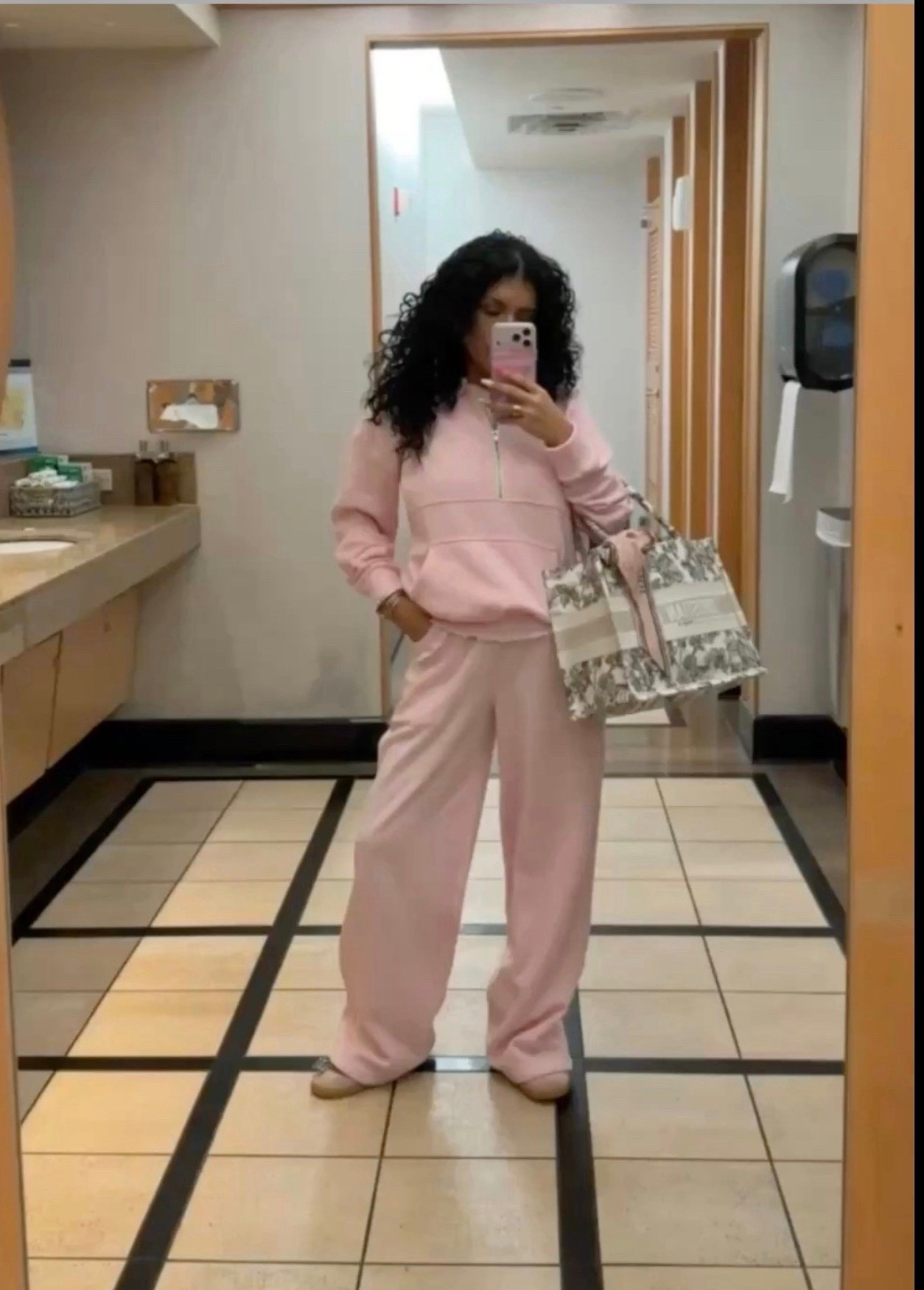 💗 The ultimate comfy travel outfit. Soft, cozy, and easy to wear from airport mornings to coffee runs without sacrificing style.

#TravelOutfit #AirportStyle #ComfyStyle #MatchingSet #LoungeWear #CasualChic #PinkAesthetic #EverydayOutfit #CozyStyle #TravelEssentials

#LTKdayinmylife #LTKootd #LTKSeasonal