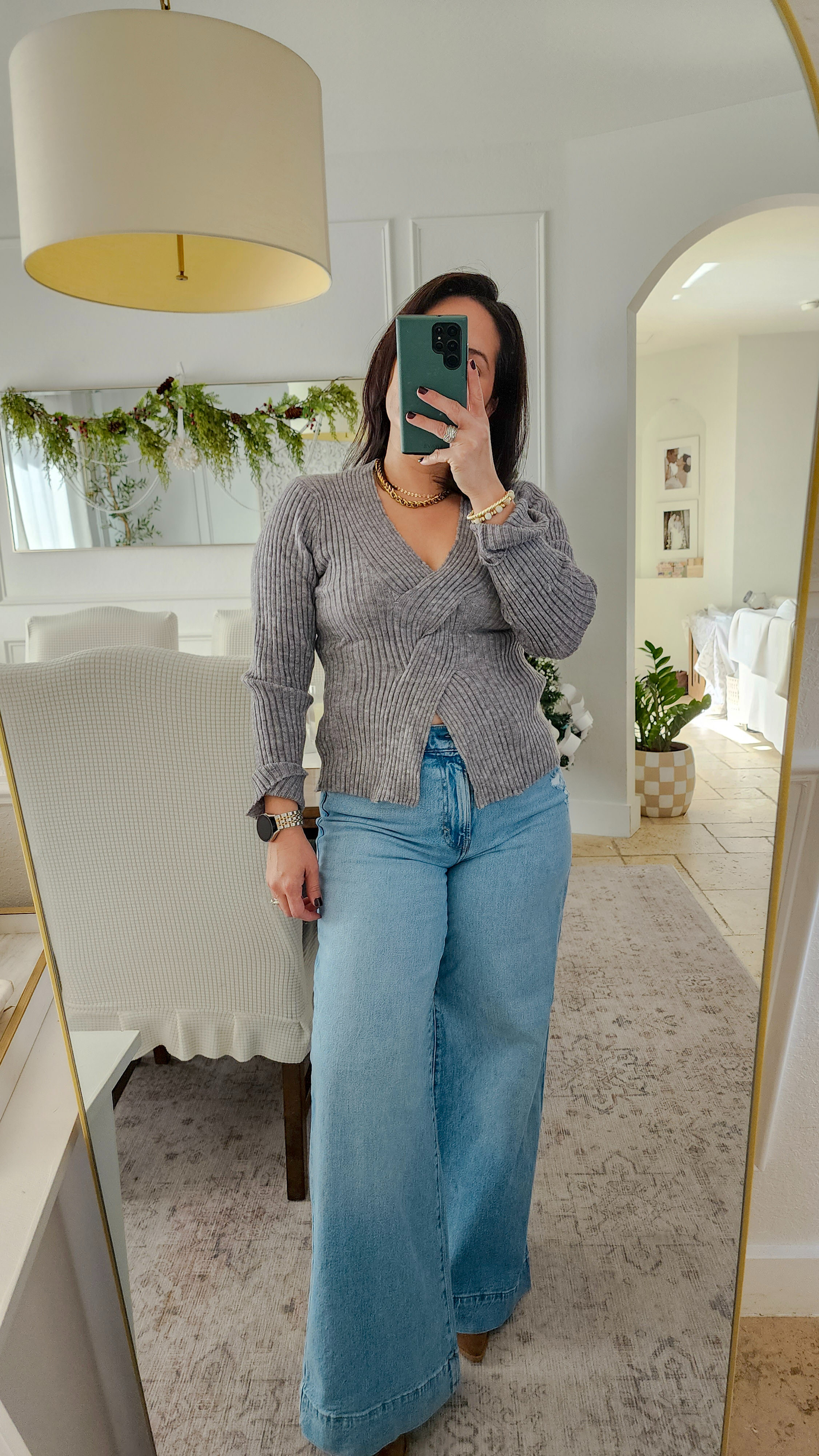 casual winter outfit 

 

#LTKSeasonal #LTKFindsUnder50 #LTKStyleTip