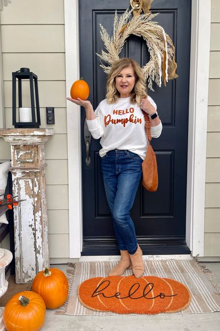 Fall fun from @Shiraleah! From adorable front door mats to welcome guests, to festive sweatshirts that just make you smile, you"ll find everything you need on their website.
If you are new to Shiraleah, you must check it out! I also treated myself to a new fall crossbody bag. The Cognac color is so versatile and perfect for travel.

They have fab gifting options for the holidays ahead too!

#ad #gifted #Shiraleah #fall #fallfashion #falldecor

#LTKSeasonal #LTKHoliday #LTKGiftGuide