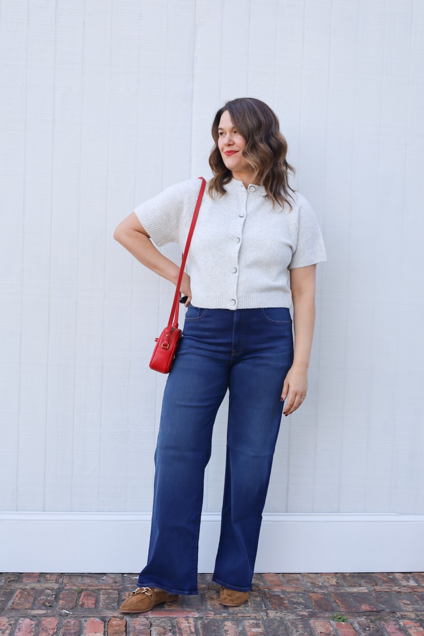 Perfect vintage wide leg jeans are still 40% off today. 



Wide leg jeans, what to wear with, outfit ideas for wide leg jeans, outfit inspo, outfits for moms, Christmas outfit ideas, Holiday style, Holiday outfits, sale finds, madewell jeans, madewell denim, wide leg jeans, cyber Monday sale. 

#LTKMidsize #LTKGiftGuide #LTKSaleAlert