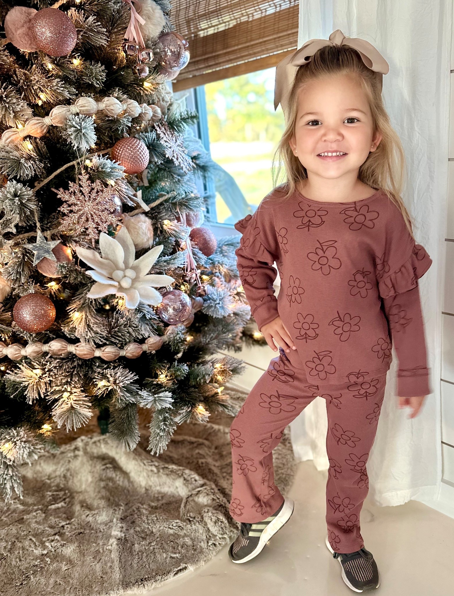 #carters has so many cute outfit sets for kids of all ages! This one was perfect for fall and a #musthave follow along for more fun #ootd of the girls closet! #taytumscloset #ootd #kidsfashion #girls #toddler 

#LTKBaby #LTKKids #LTKStyleTip