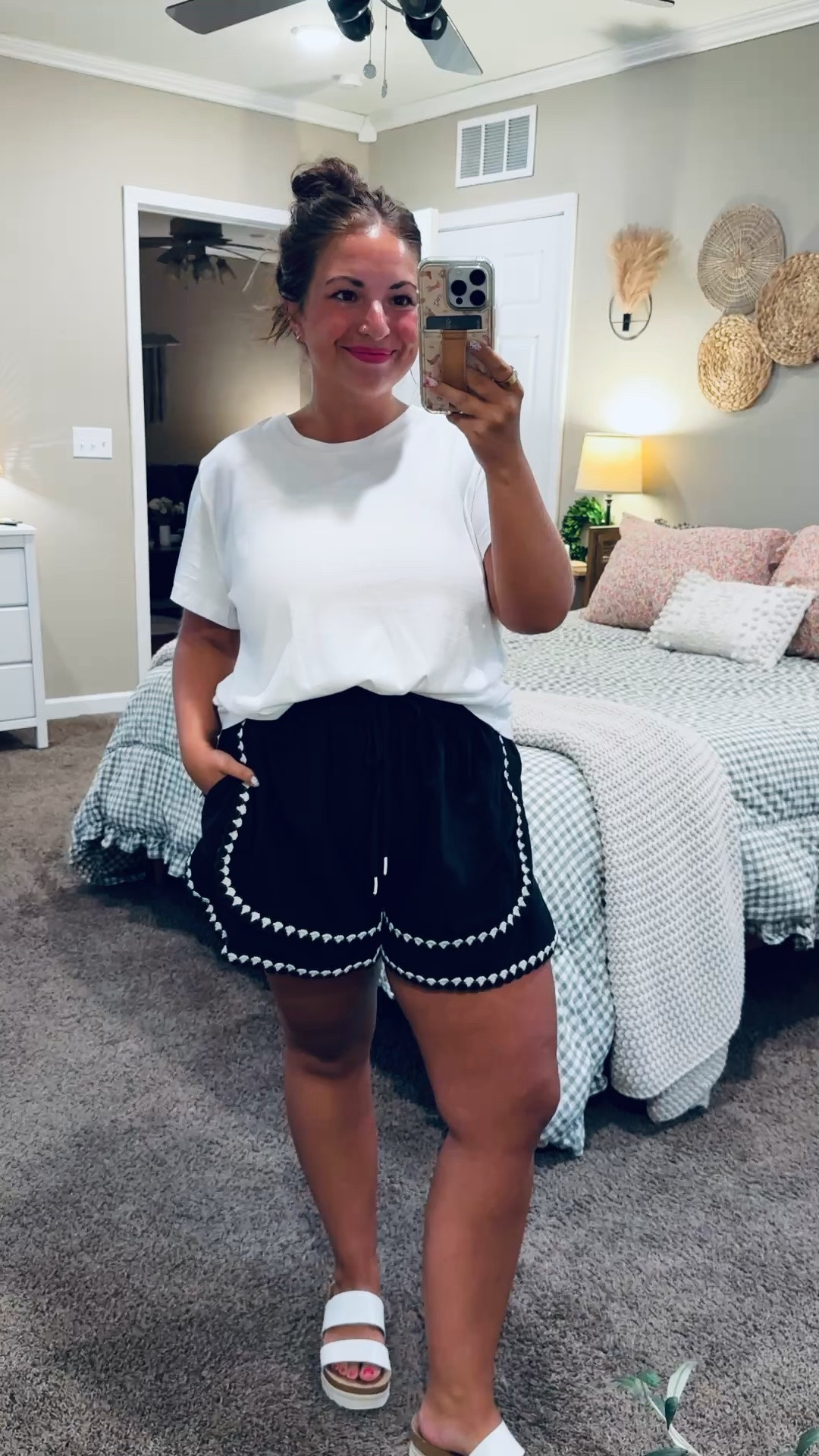 Statement shorts, simple style. 🤍 These Target shorts do all the talking and are so easy to dress up or down!


sandals: fit true to size // wearing a 5
shorts: fit true to size // wearing a large
tee: fits true to size // wearing a large 

 #LTKootd #LTKPlusSize