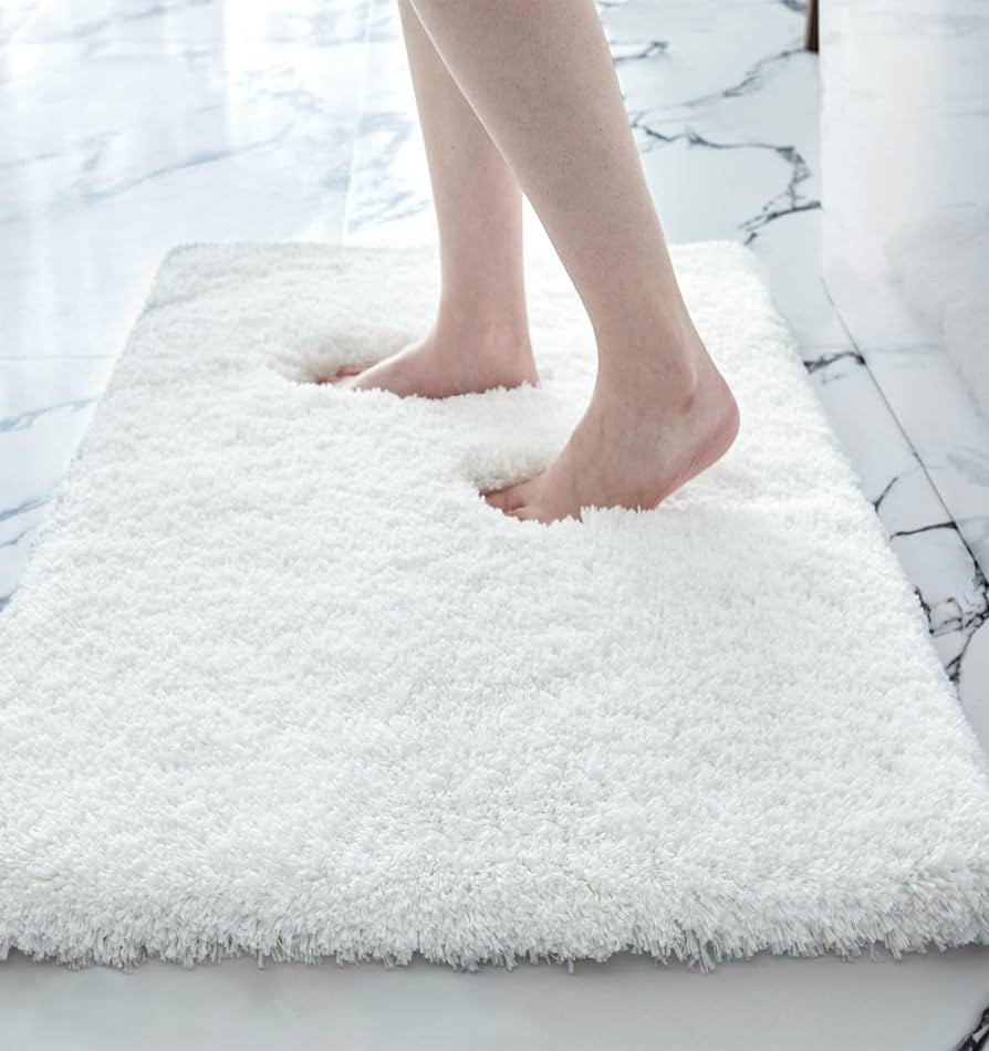 Disolla White Bathroom Rug 17x24 - Non-Slip Plush Small Bath Mat, Highly Absorbent & Ultra Soft F... | Amazon (US)