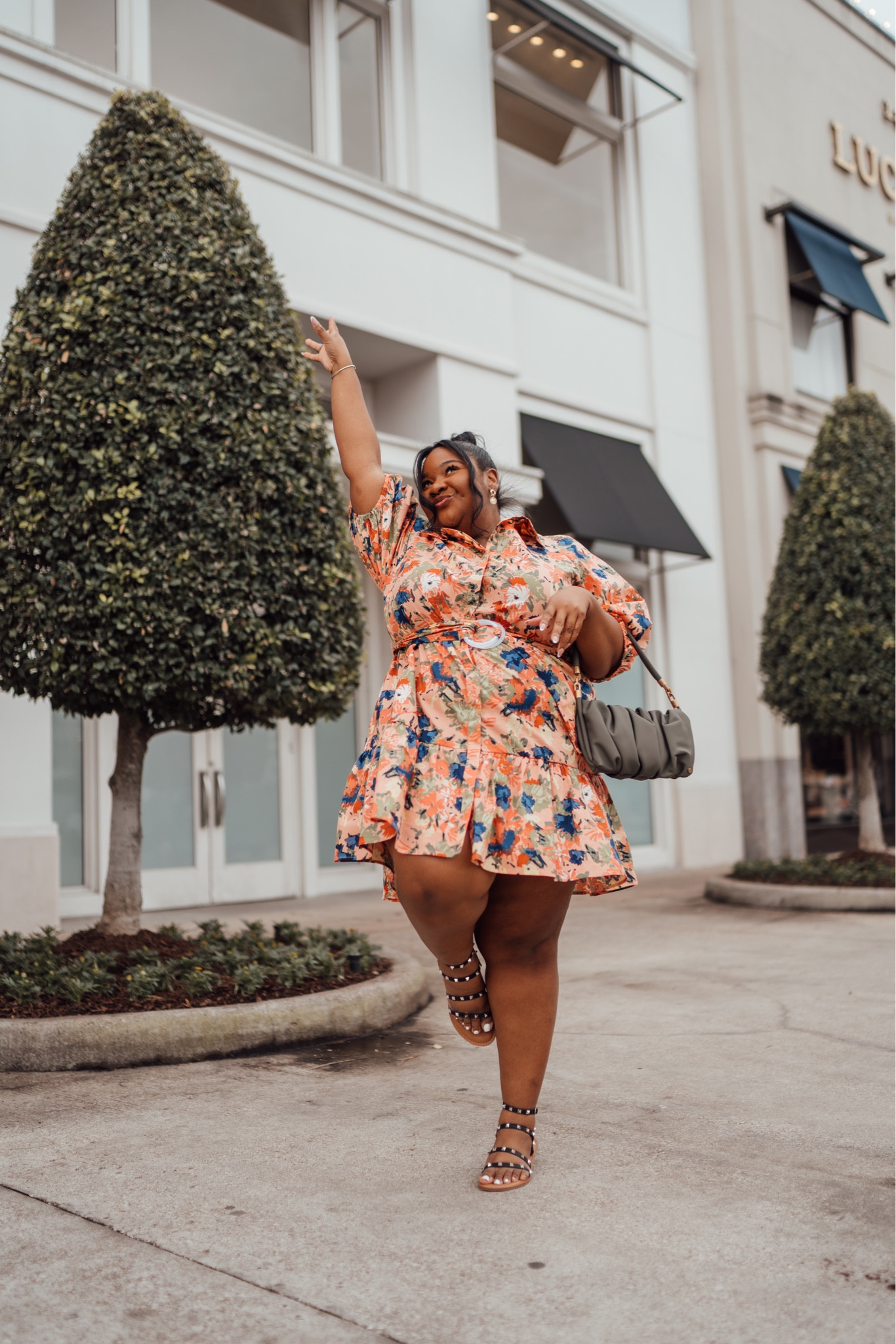 The perfect summer dress from Walmart for $30. Available in 2 patterns & selling out fast. (Wearing a size 22 runs TTS)

Plus size fashion. Summer dresses. Plus size dresses. Summer styles. Summer fashion. Walmart fashion. Plus size Walmart fashion. Plus size Walmart dresses. Summer outfit ideas. Plus size outfits. Plus size summer outfit ideas. Plus size style.

#LTKunder50 #LTKFind #LTKcurves