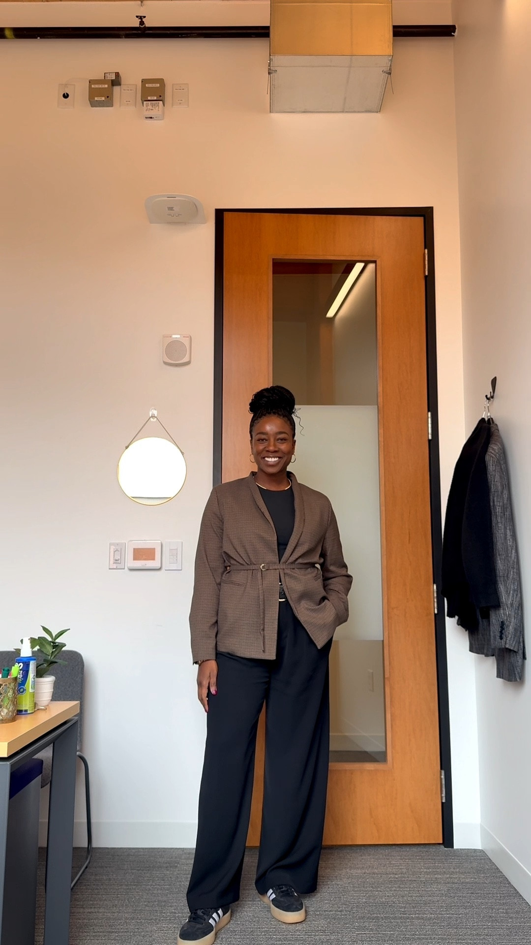 H&M has been my go-to to for new fall pieces like blazers, cardigans, and sweaters. I went two sizes down to a small for the a more fitted blazer look.

#LTKWorkwear