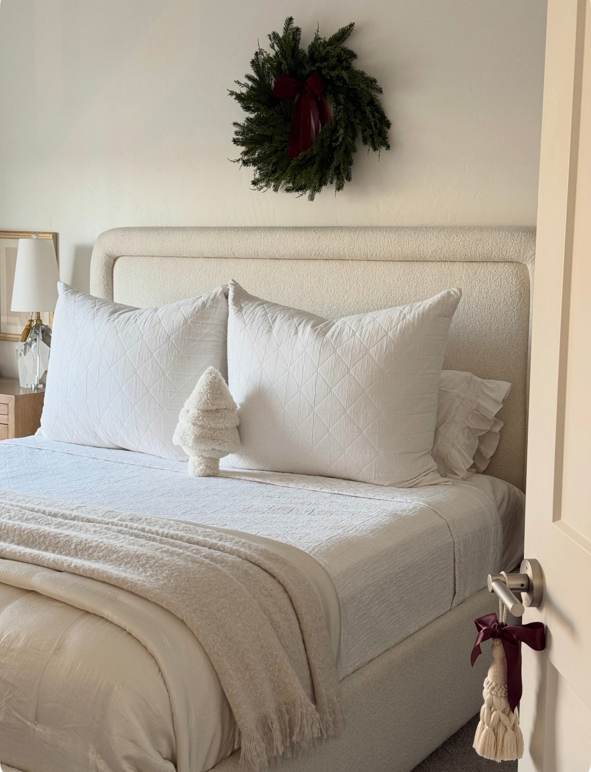 All the cozy feels with a touch of Christmas ❄️🤍 

#LTKSeasonal #LTKHoliday #LTKHome