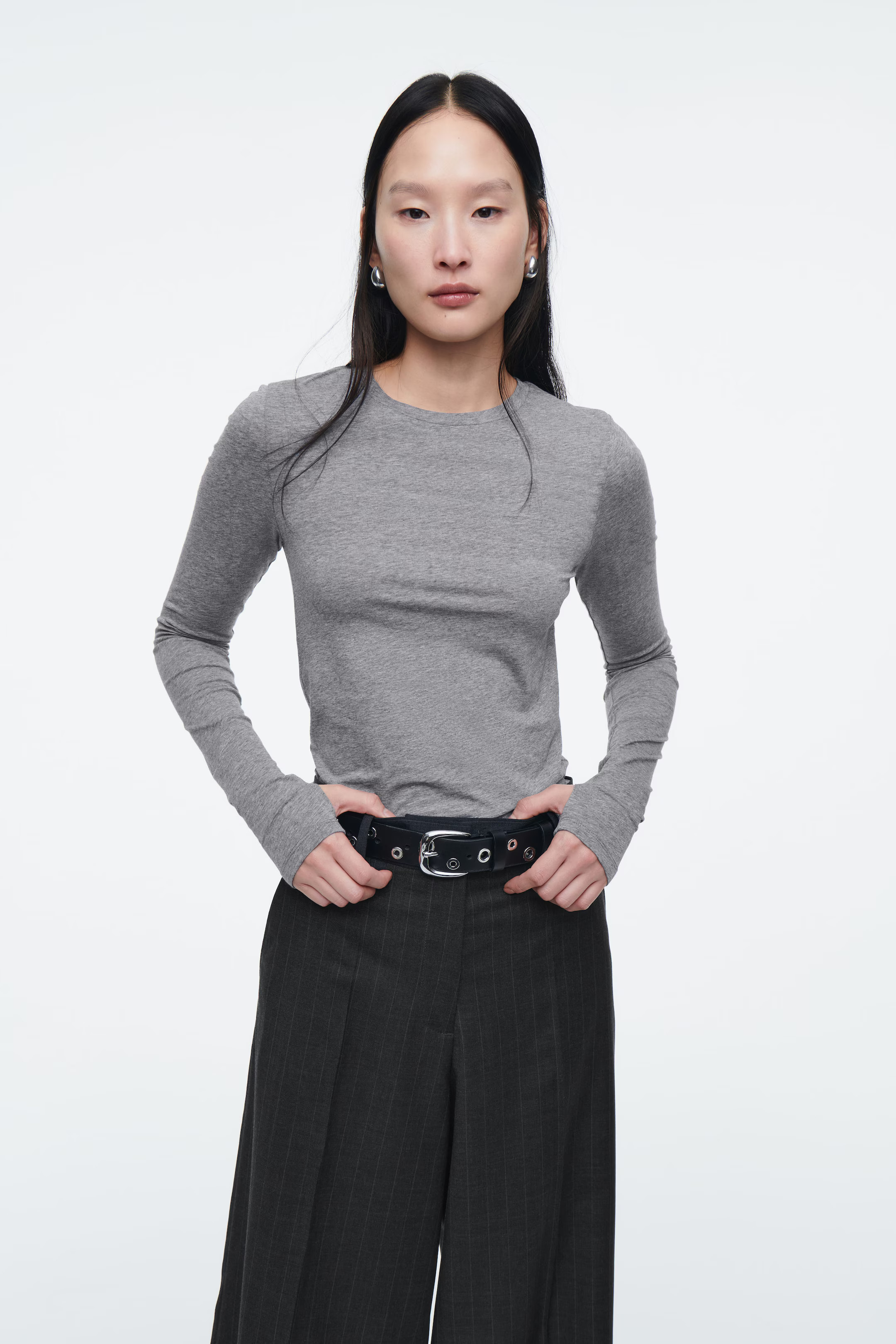 SLIM LIGHTWEIGHT LONG-SLEEVED TOP - CHARCOAL MÉLANGE | COS (AU)