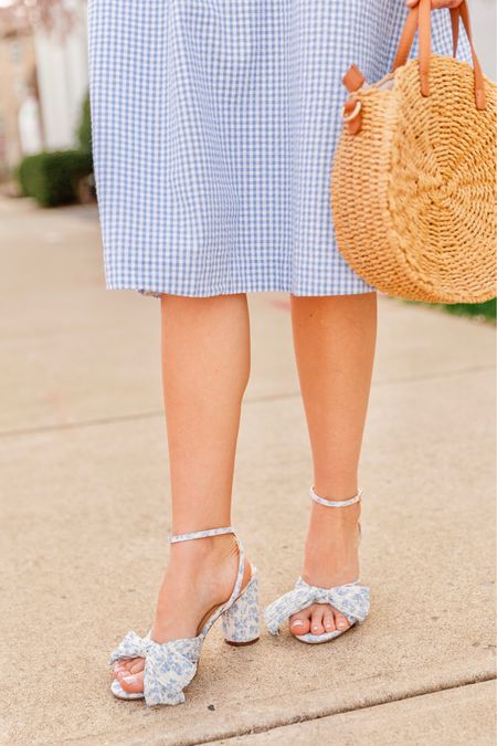 Stepping into spring in blue and white floral staple sandals. Fits true to size 💙

#LTKsalealert #LTKshoecrush #LTKfindsunder50