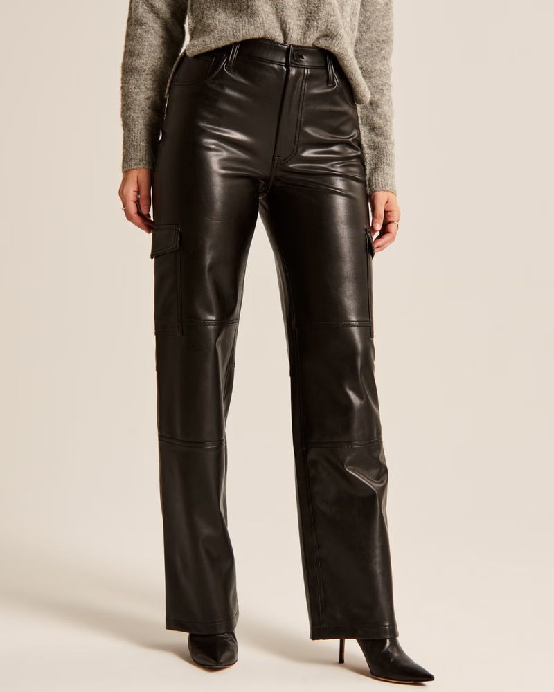 Curve Love Vegan Leather Cargo 90s Relaxed Pant | Abercrombie & Fitch (US)