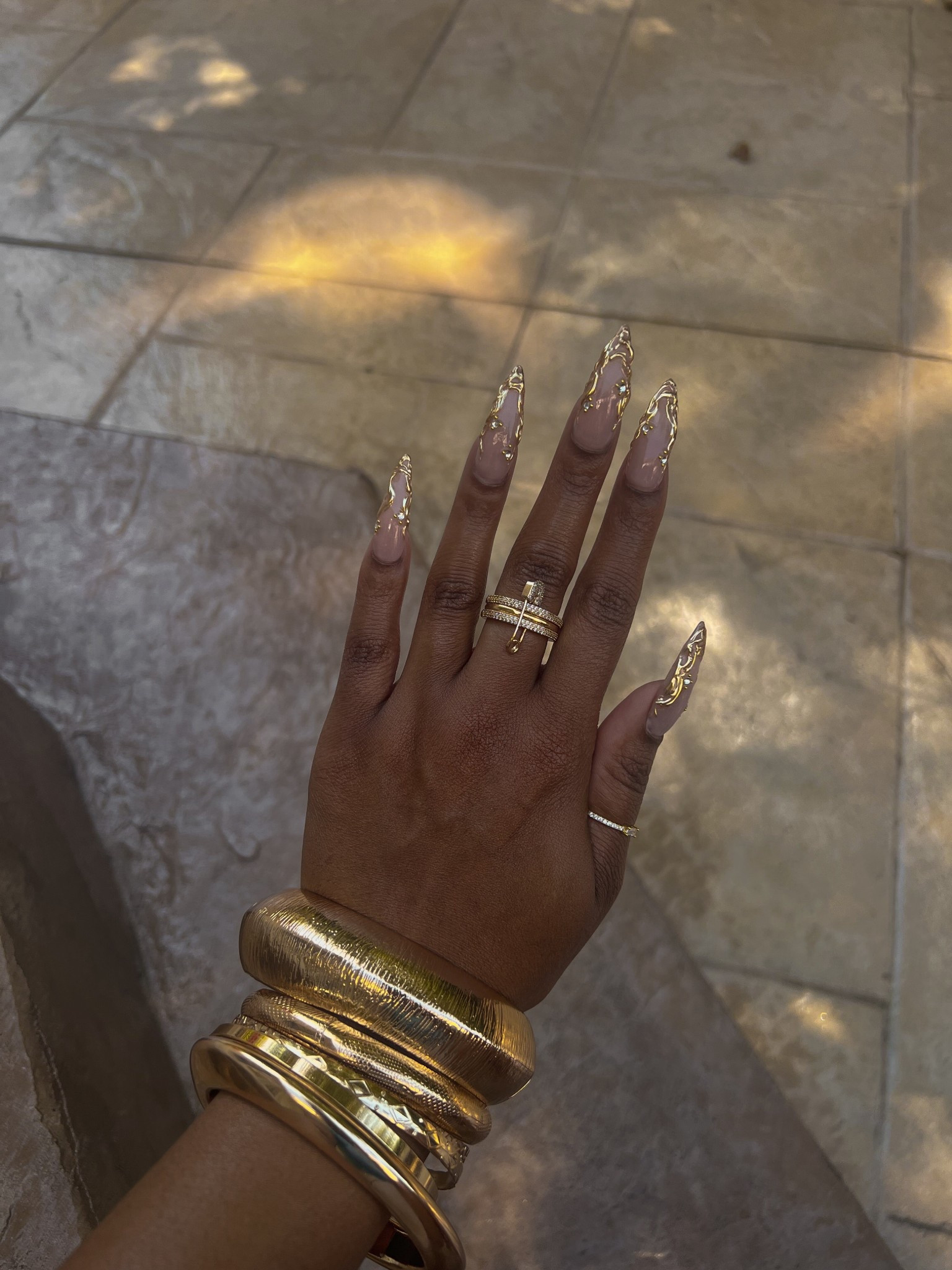 Gold jewelry stack!

Jewelry, ring stack, bracelet stack, gold jewels

#LTKFindsUnder50 #LTKFindsUnder100 #LTKootd