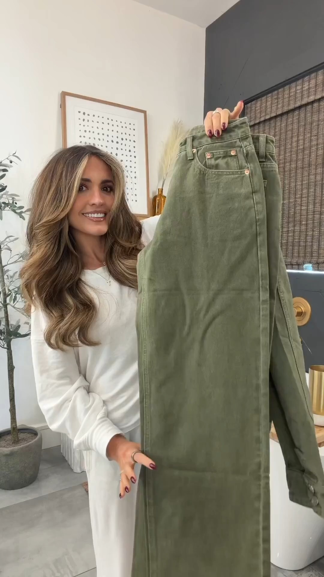 Amazon sunnies, green parke jacket size xs and jeans 25. Ugg platforms true to size and mini LV bag
(FB)

amazon fashion, fall fashion, winter style, ootd, grwm 

#LTKgrwm #LTKStyleTip