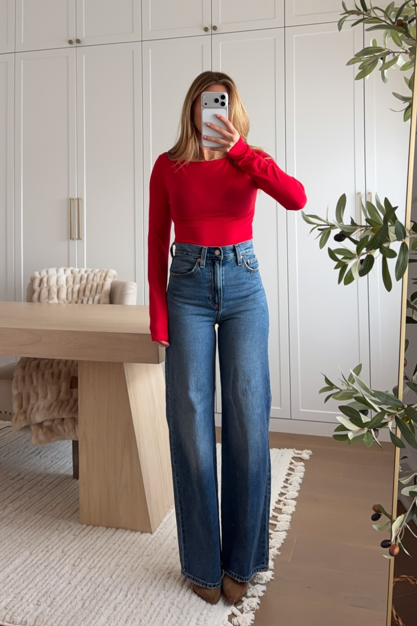 top: xs // jeans: 24 — fav amazon jeans that make you look a mile long + this merino wool top that is a lookalike for a top that’s hunnndreds of dollars. around $20 on amazon!