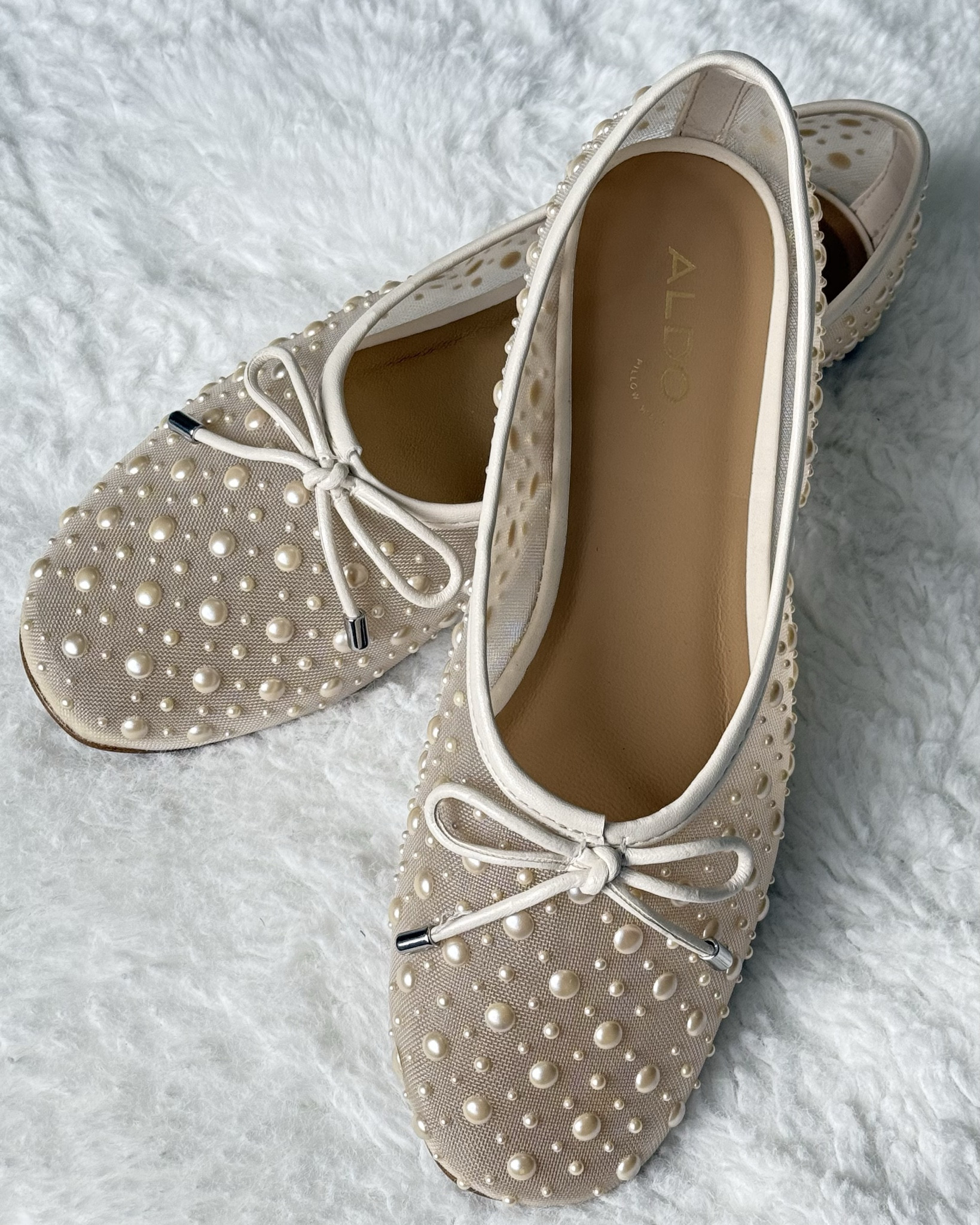 Been obsessing over these ballet flats! 🩰🤍

#LTKSeasonal #LTKOver40 #LTKStyleTip