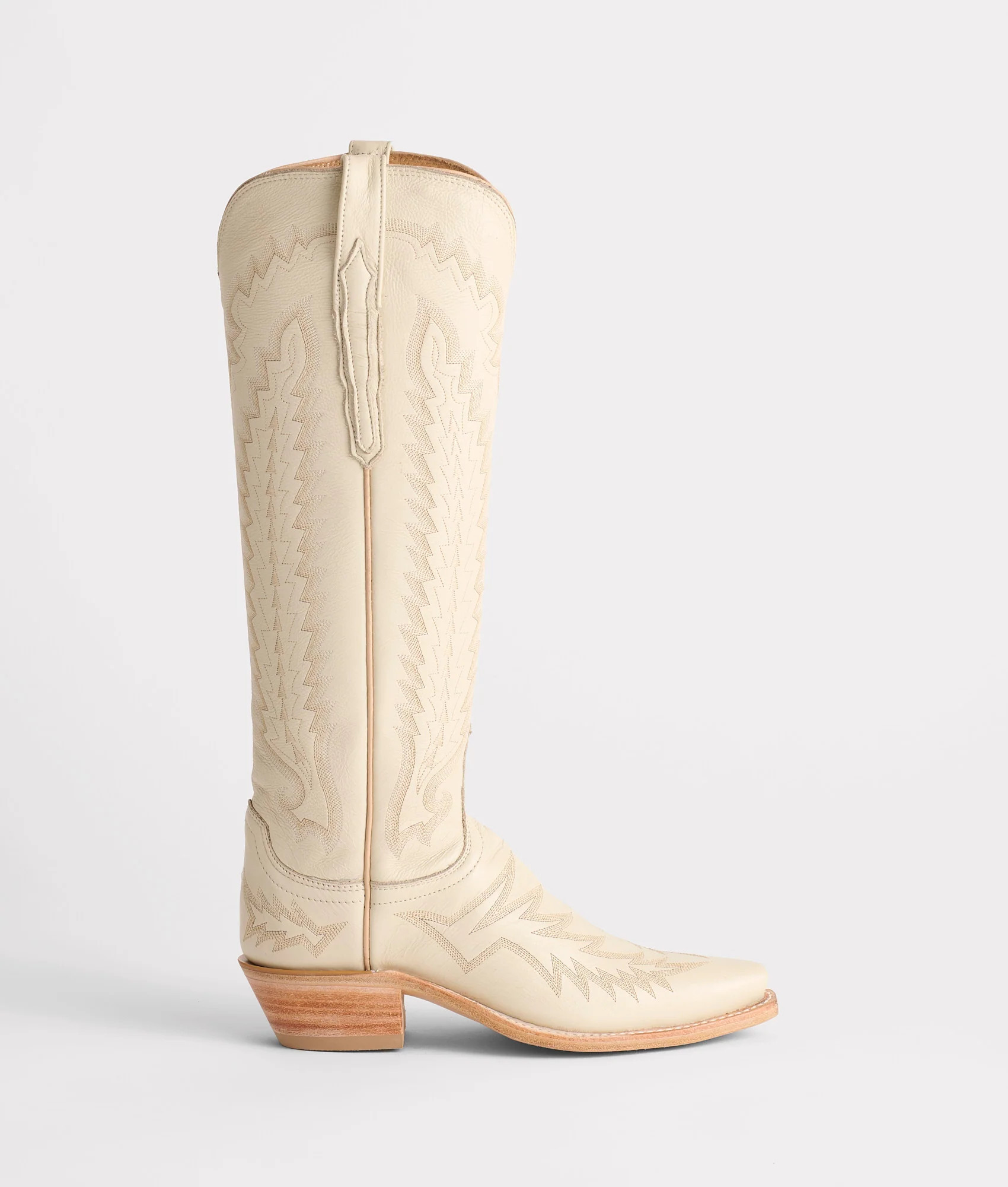 Priscilla :: Glitz Cream 7.5 / B / Regular | Lucchese Bootmaker