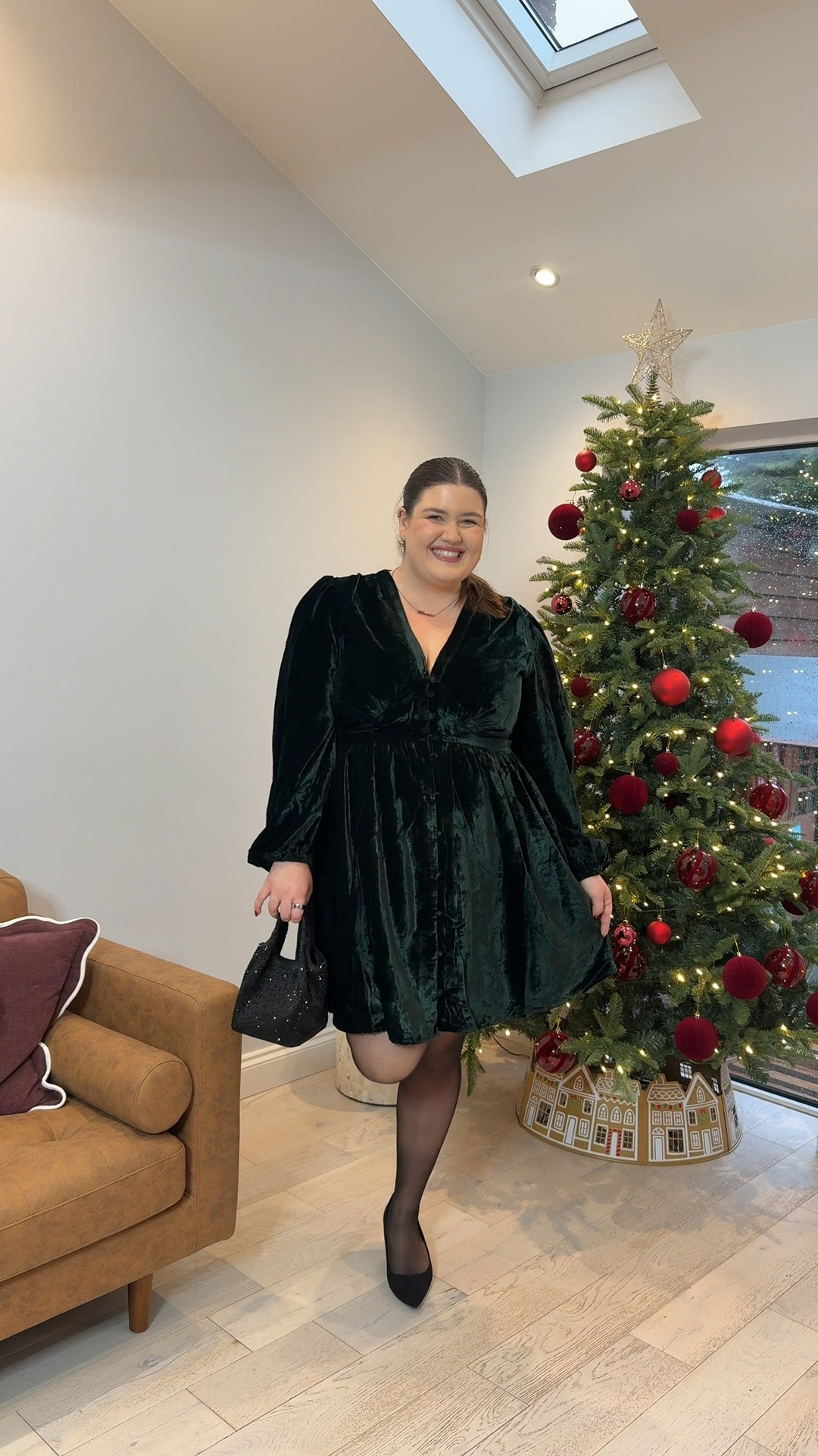 I’ve got you girls ✨🪩🎄

I’ve been there “I hate my outfit” “I’ve got nothing to wear” “I’m going to be the biggest one there” 

So this year let it be! “Omg I feel so good in this” “this makes me feel comfortable” 

Posting Christmas party outfits that make you feel good 