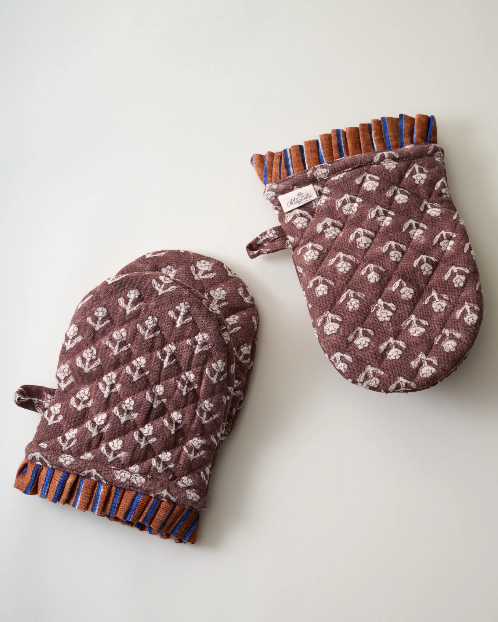 Chocolate Cosmos Block Printed Oven Mitt Set of 2 | Magnolia