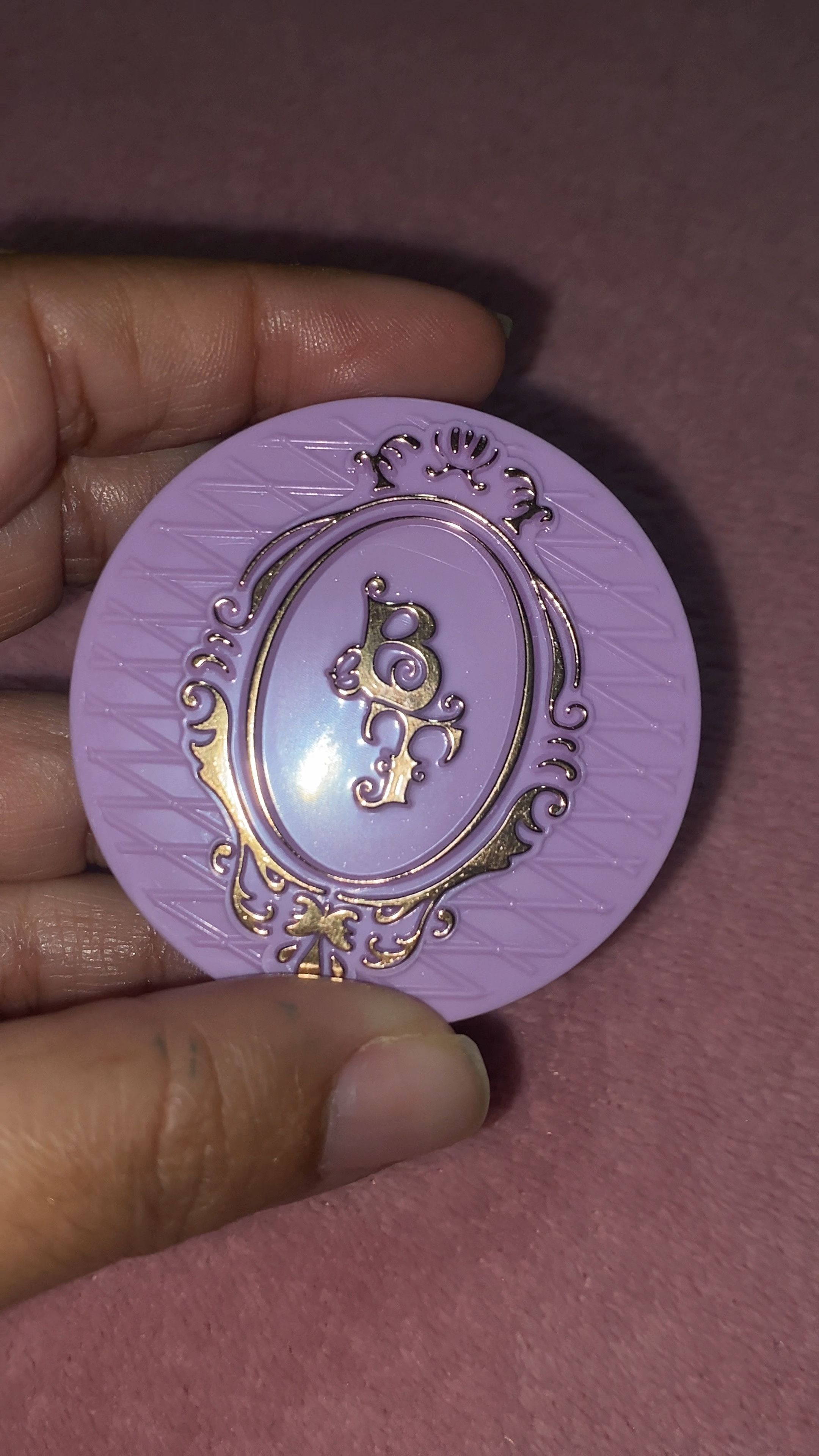 Iluminador sem partículas de glitter e que deixa um glow lindooo! 

#LTKbrasil #LTKbeauty