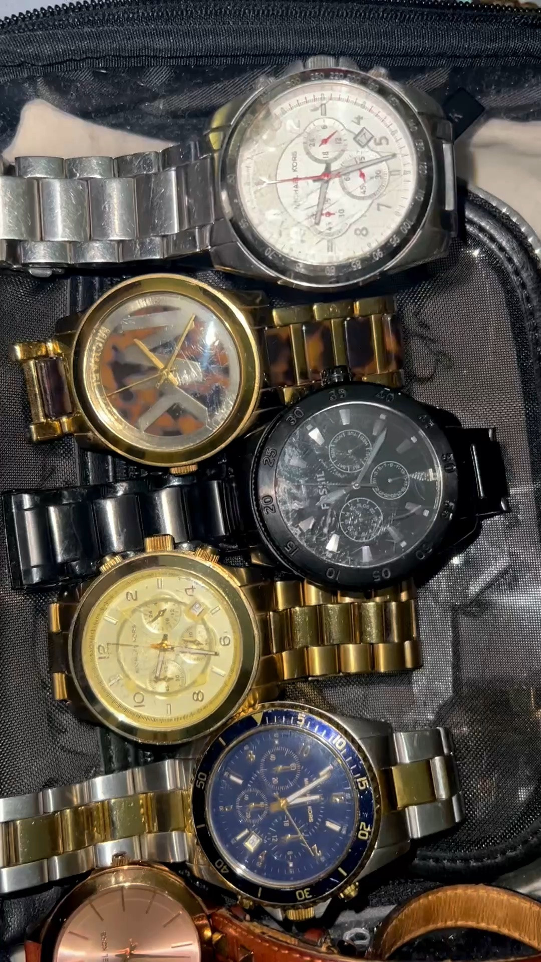 ✨ Time to shine! ✨ Check out the amazing deals happening now at @michaelkors-us  Enjoy an extra 25% off select styles, plus their special Buy 2, Get 20% off offer. Don’t miss out on these stunning watches—perfect for elevating any outfit! ⌚💖

*Mine are from the men’s collection 

#MichaelKors #SaleAlert #WatchGoals #FashionDeals #LuxuryStyle

#LTKSaleAlert #LTKstorytime #LTKMens