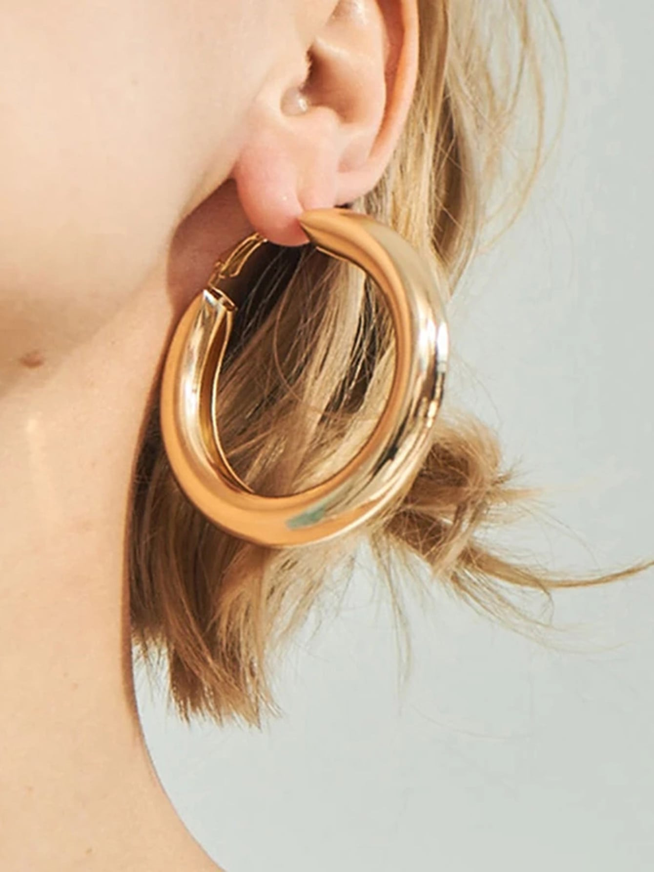 2pcs/set Thick Circle Hip-hop Rock Earrings | SHEIN