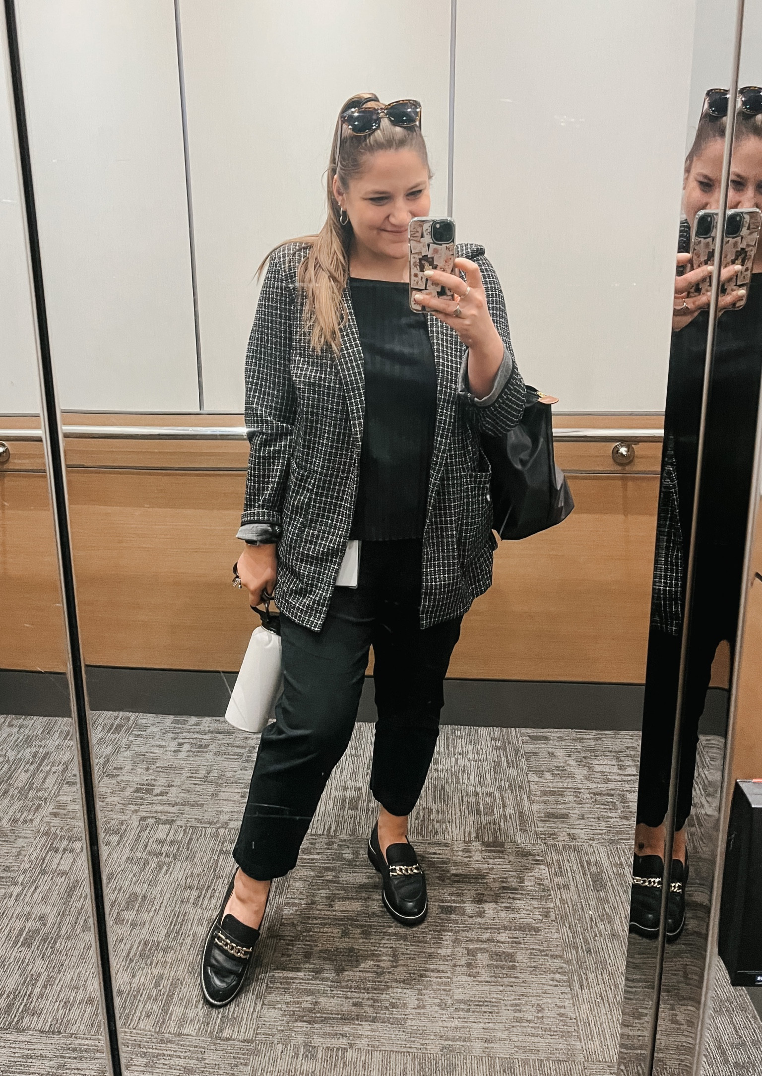 Workwear midsize outfit inspo, curvy business professional wear, blazer style, business casual style inspo, sanctuary blazer, black monochrome style 

#LTKfit #LTKcurves #LTKworkwear