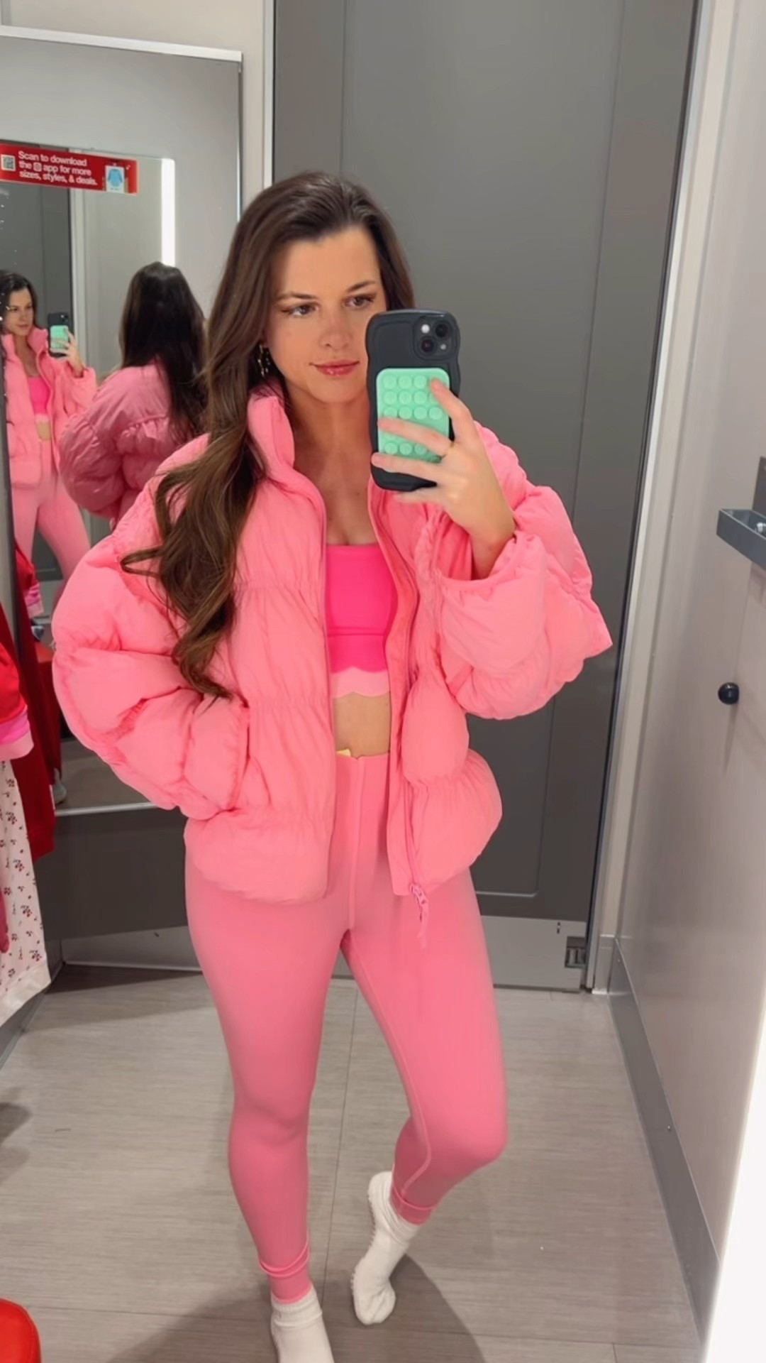 // Valentine’s Day activewear // pink activewear // free people inspired jacket // scalloped sports bra // pink leggings // 

#LTKSaleAlert #LTKActive #LTKSeasonal