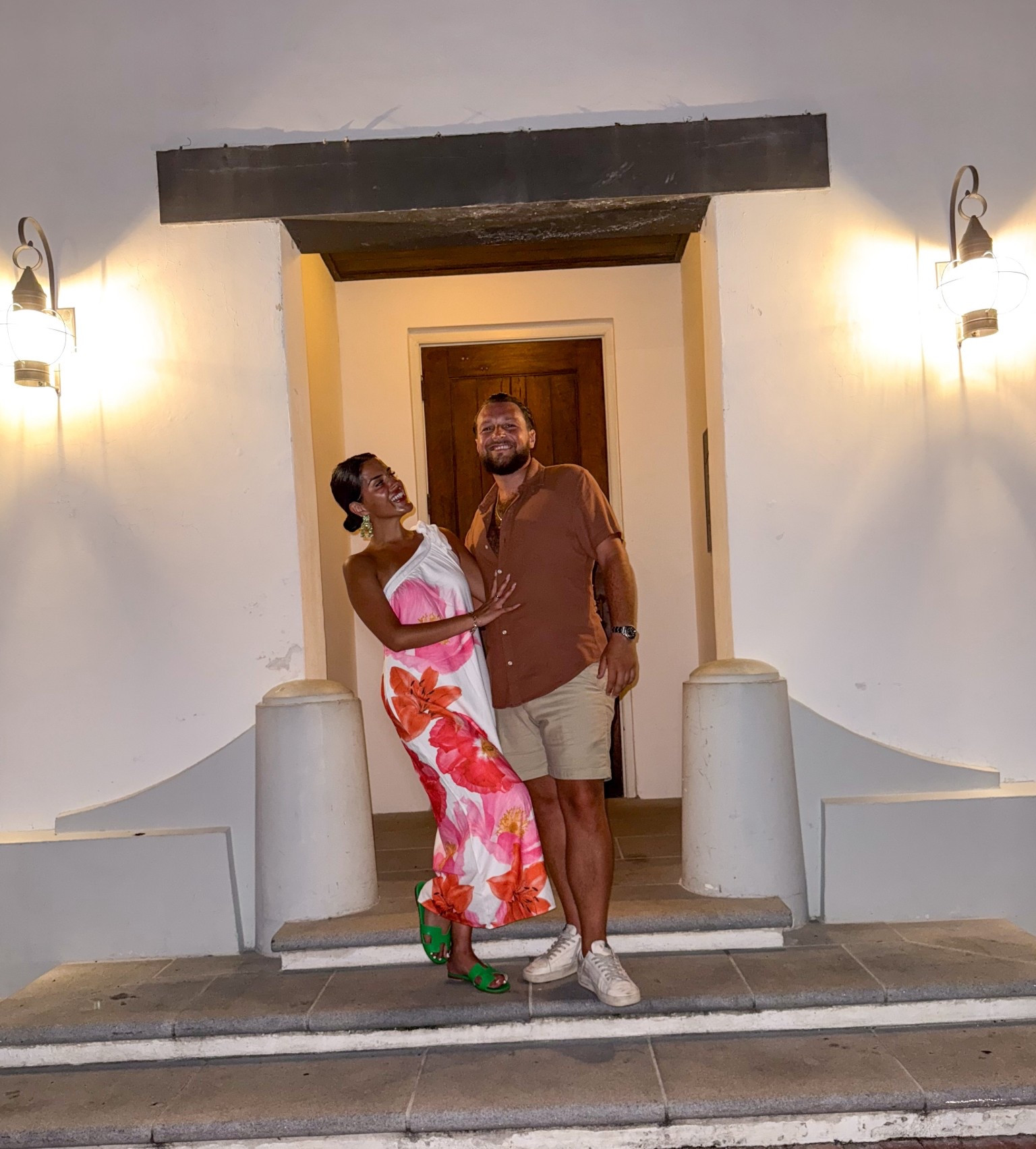 This dress is so flattering and could also be worn for family beach photos and is definitely bump friendly .

I also linked Cody’s button up !
Petal & Pup
Family Photos
Vacation Dresses
Bump Friendly 


#LTKFindsUnder100 #LTKU #LTKSaleAlert