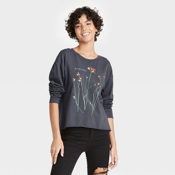 Women's Wildflower Cropped Long Sleeve Graphic T-Shirt - Charcoal Gray | Target