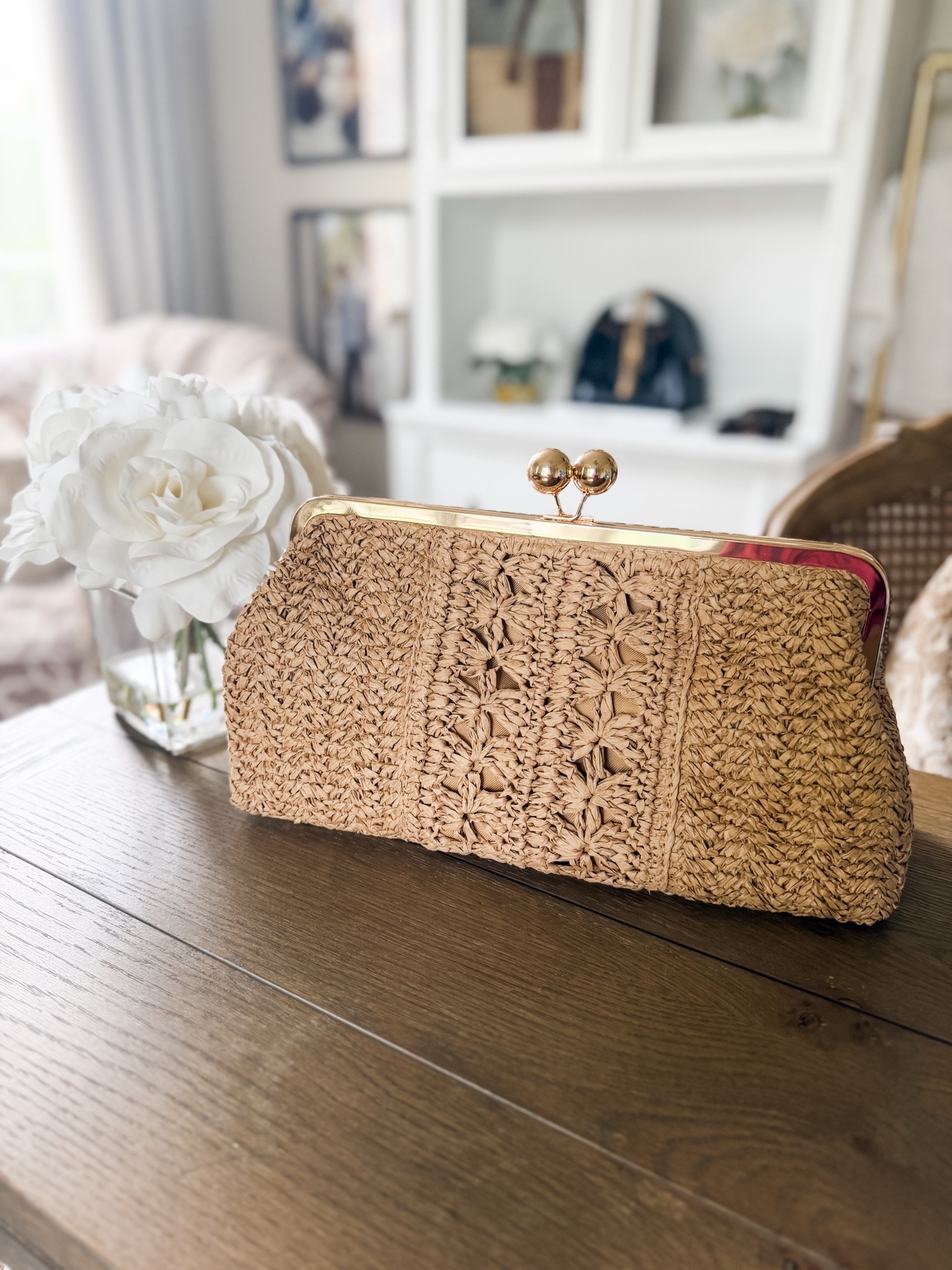Absolutely loving this raffia clutch bag 
@Target

#LTKootd #LTKSeasonal #LTKSaleAlert