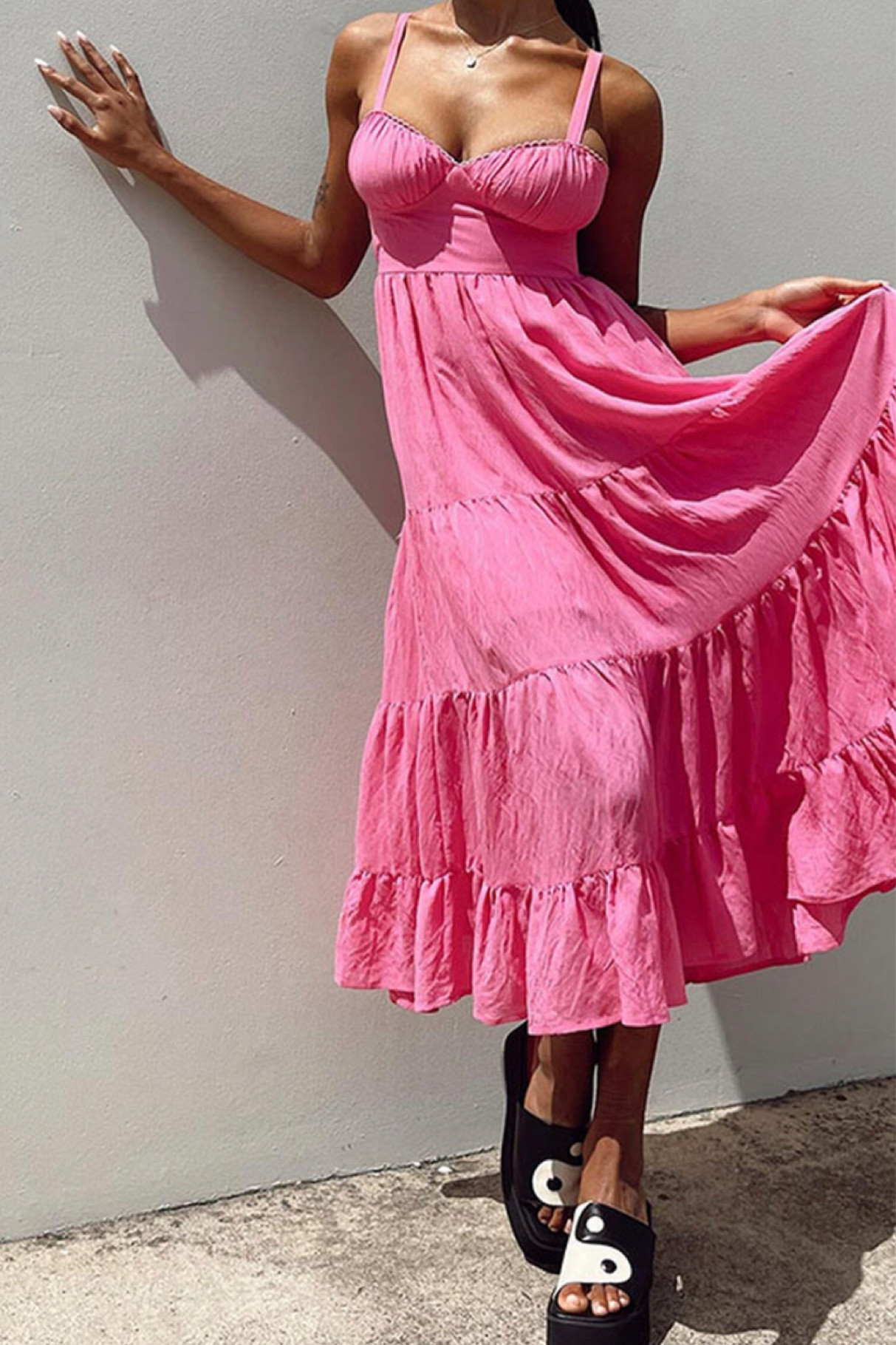 I loveeee pink anything 😻😻🩷🩷 this super cute summer dress is perfect for dinners at the beach :)

#LTKSeasonal #LTKFind #LTKstyletip