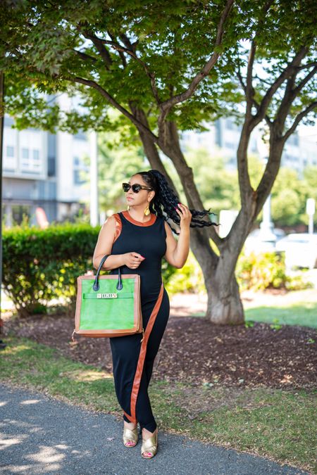 Stay ready so you don’t have to get ready. I’ve noticed over the years that the closer my relationship is with God, the more I can anticipate and be prepared for major changes and shifts in my life.  I’m always on ready! How about you? #whatshaute 

Top: @staud.clothing
Pants: @hm
Bag: @proenzaschouler
Shoes: @topshop




#LTKitbag #LTKFind #LTKcurves