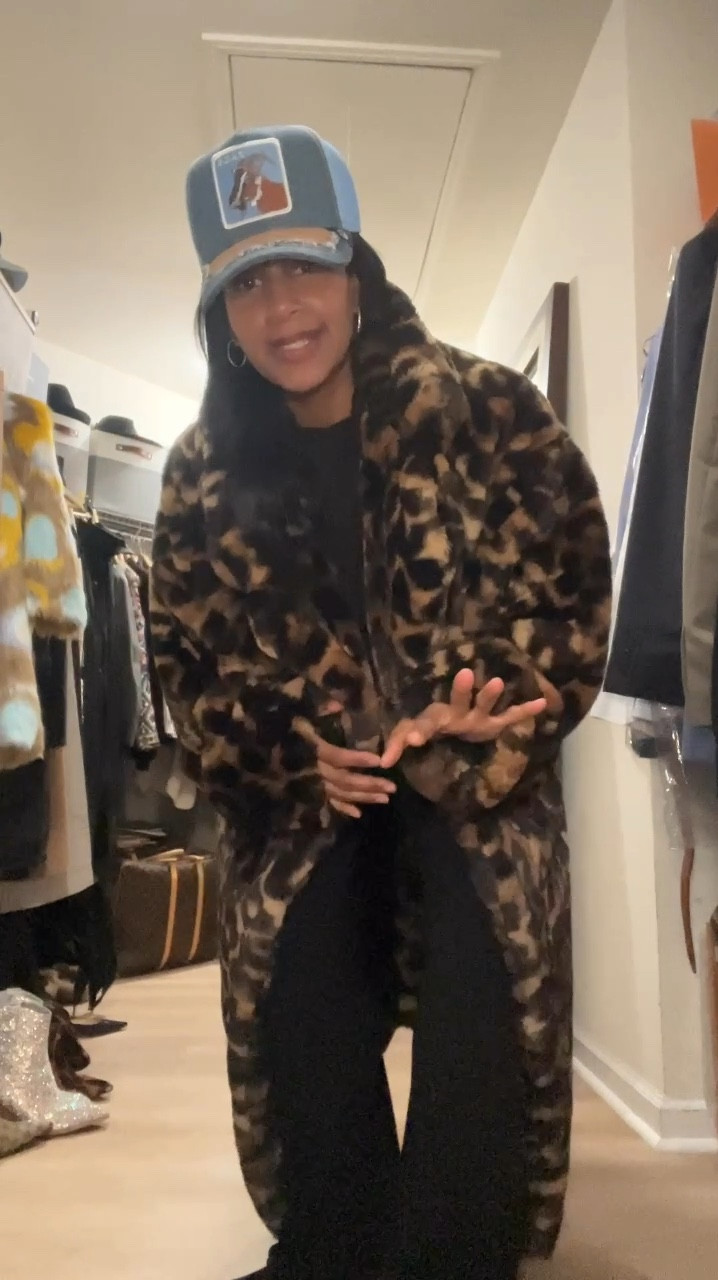 Leopard is back on track! #outerwear #furcoat

#LTKStyleTip #LTKSaleAlert #LTKGiftGuide
