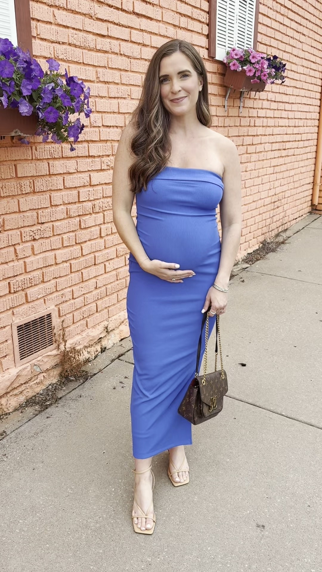 the best date night and spring/summer wedding guest dress! Bought it last summer when I wasn’t pregnant and still rocking it at 33 weeks pregnant - so super bump friendly. I am in the small 💙 

#LTKBump #LTKWedding #LTKFindsUnder50
