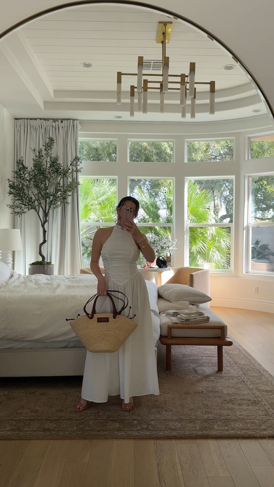 White dress & purse 

#LTKMidsize #LTKPetite #LTKSpringSale