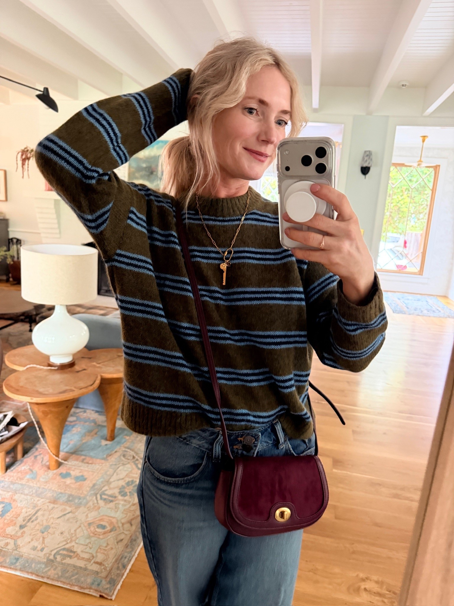Sweater is still available:) wearing an XS!