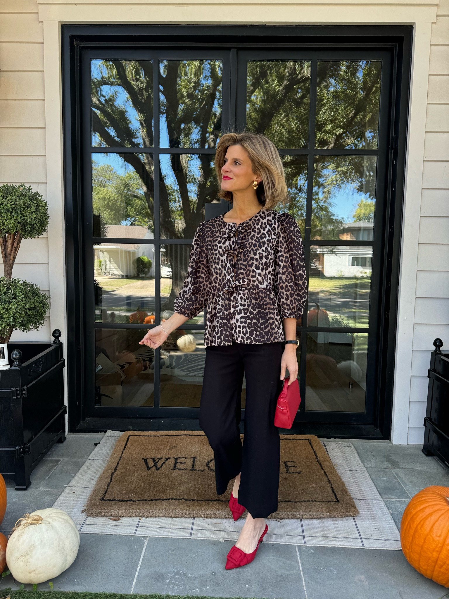 Wearing XS in top, and petite length in pants 