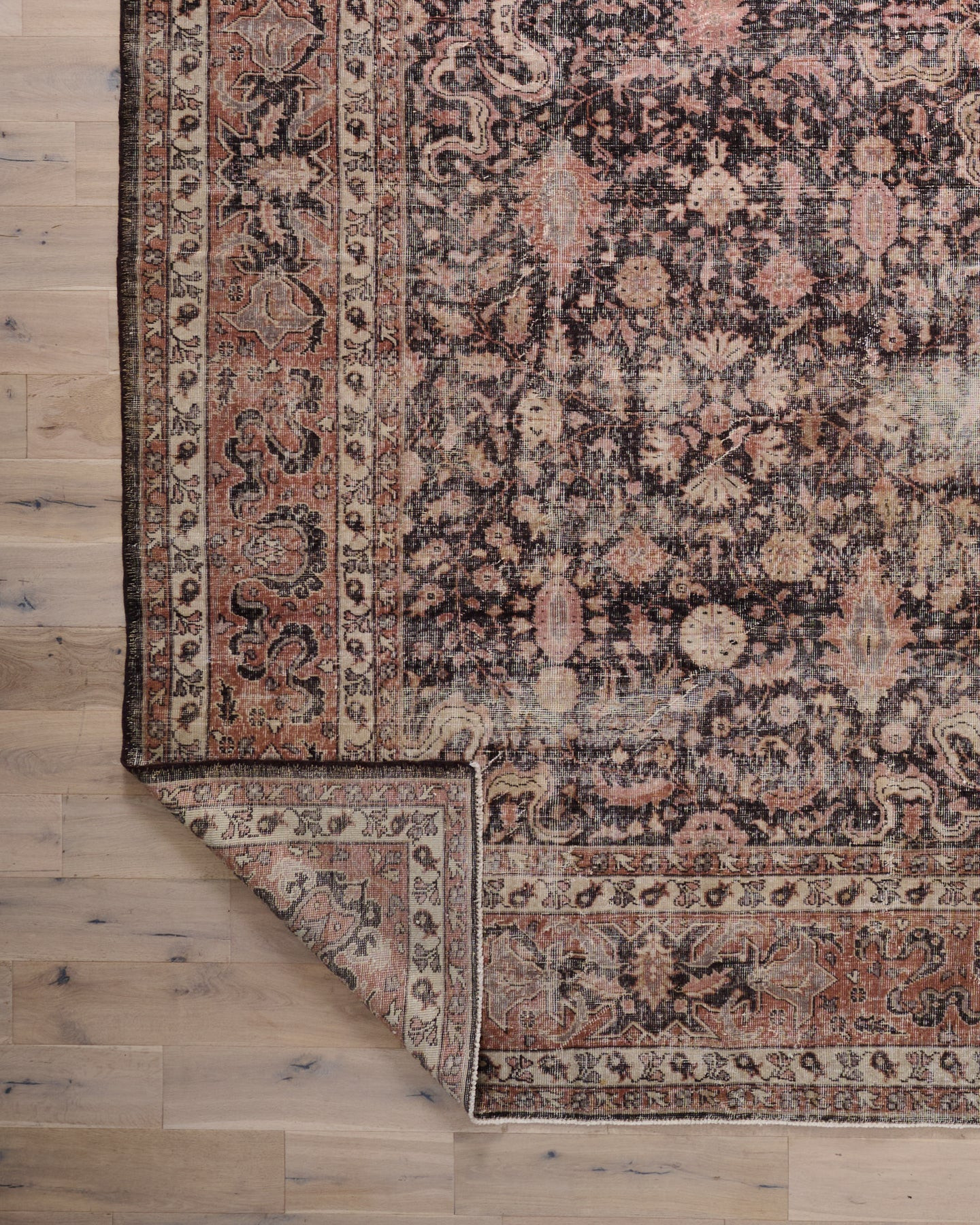 LIVINGSTON (11 X 13) | The Vintage Rug Shop