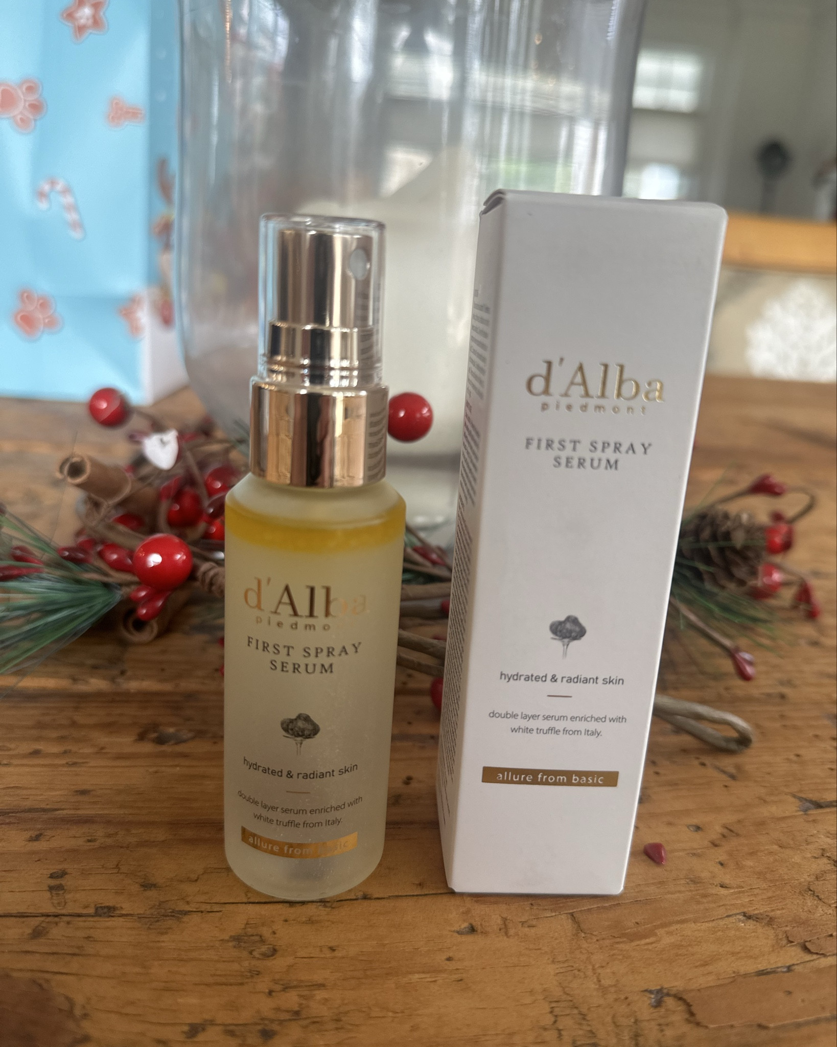 Feliz porque llegó en tamaña viaje! Soy fan de los productos coreanos para la piel. 
Esté en mi secreto que más comparto con ustedes. Por que siempre mi cara luce con brillo y luz. Este es la razón. #skincare #productoscoreqnos #cuidadodelapiel #roalvarracin 

#LTKStyleTip #LTKBeauty