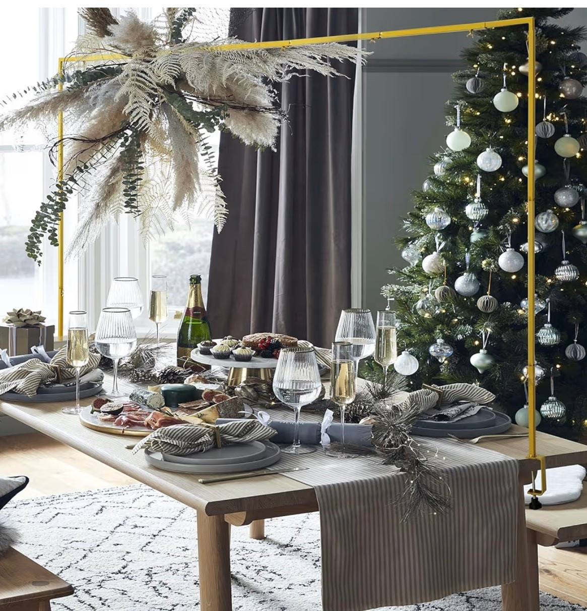 This is the best counter arch I’ve found. Not bulky and it’s very sturdy  

#LTKHoliday #LTKSeasonal