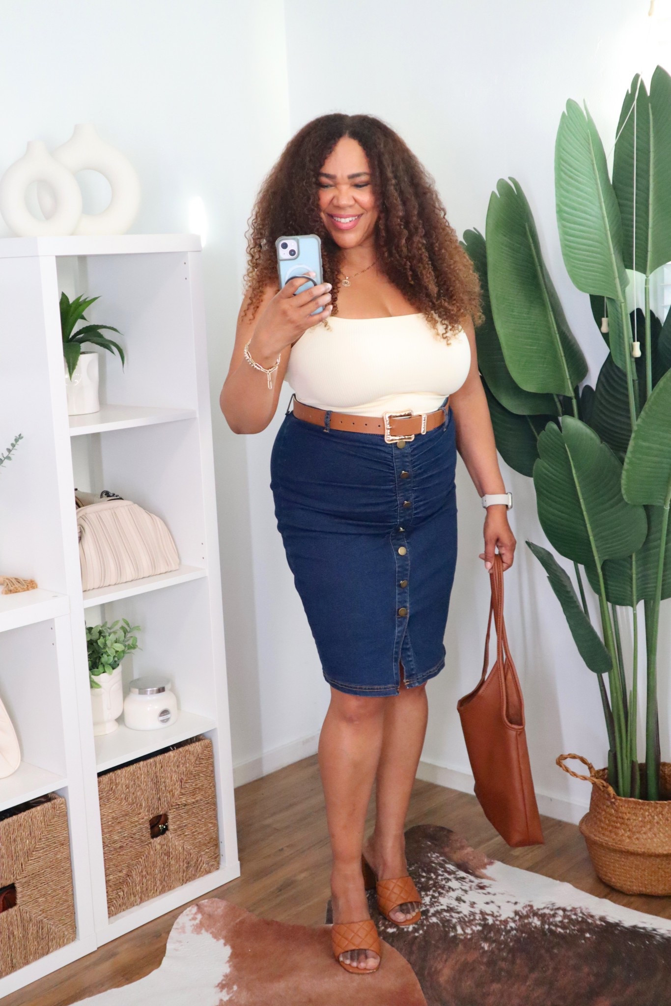 Stretchy and cute denim pencil skirt! Size xl. Top large. 

#LTKMidsize #LTKootd #LTKOver40