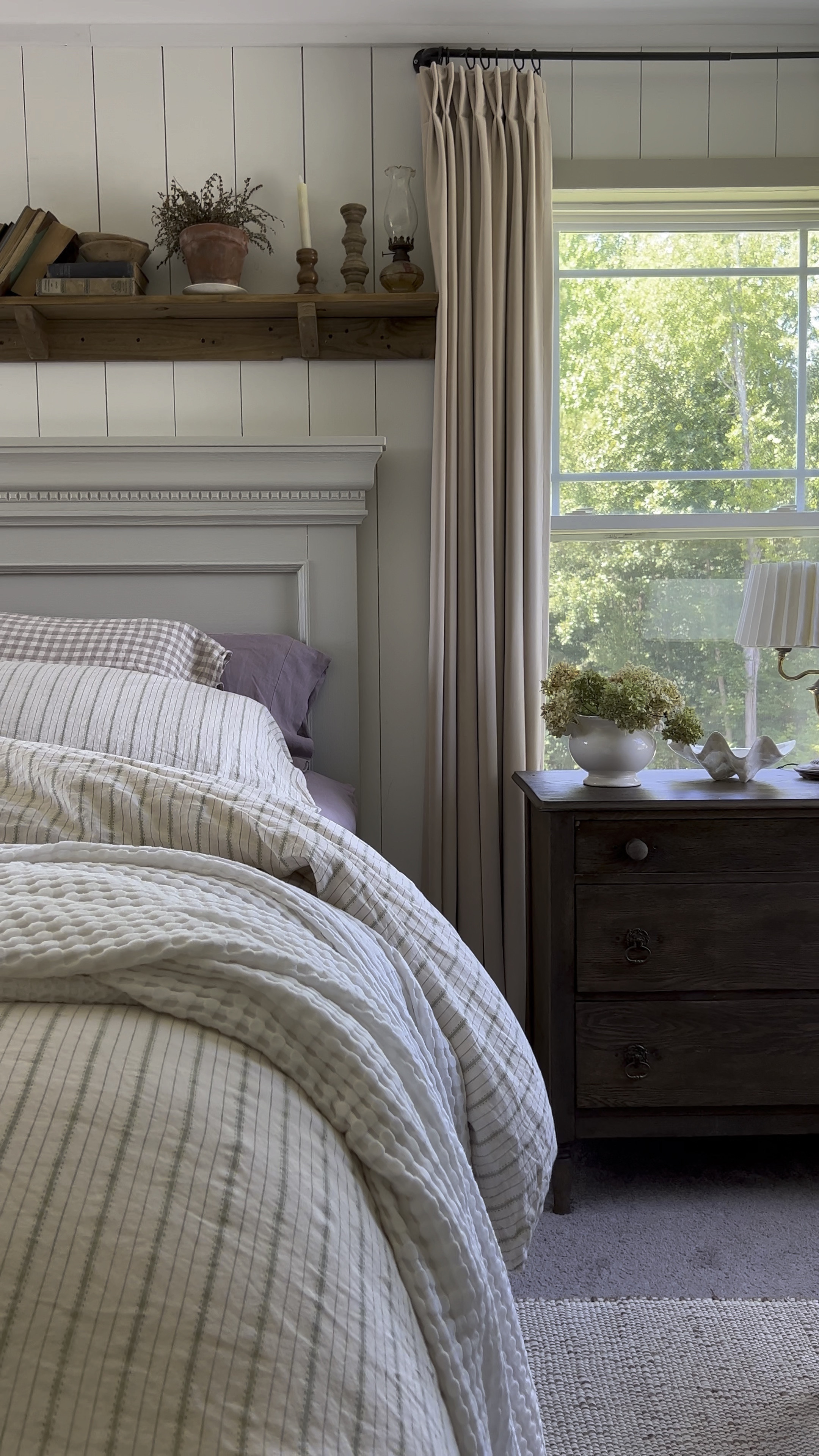 Piletinbed
Linen pear strip duvet cover  + pillows
Elderberry sheets + pillows

#LTKhome