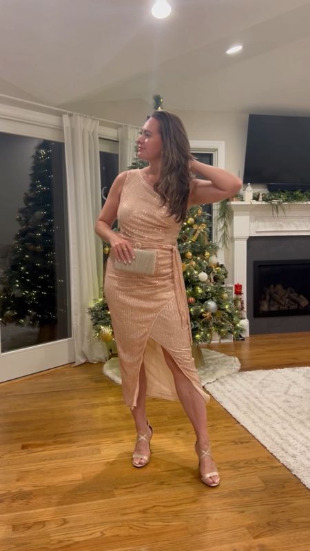 Holiday dresses and accessories from Amazon 

#LTKSeasonal #LTKstyletip #LTKHoliday