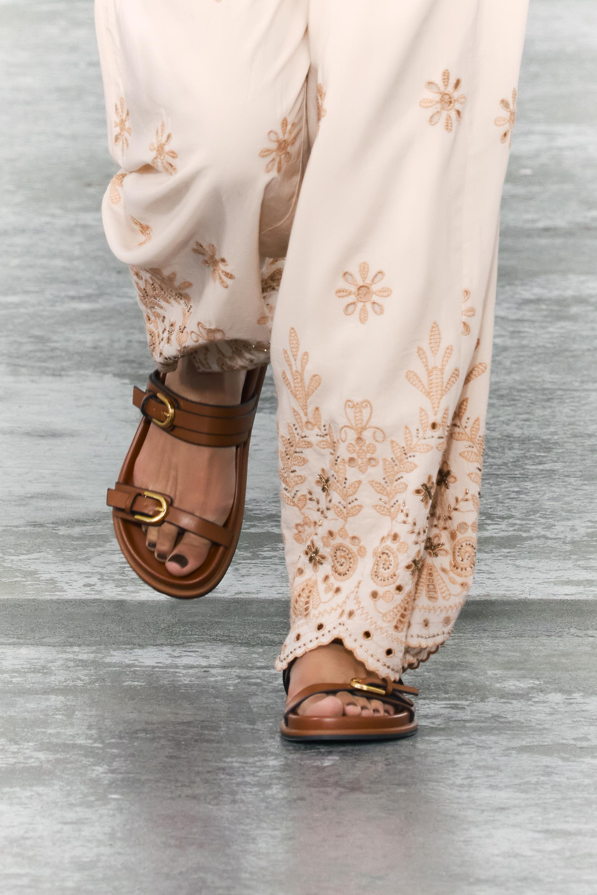 BUCKLED SANDALS | Zara US